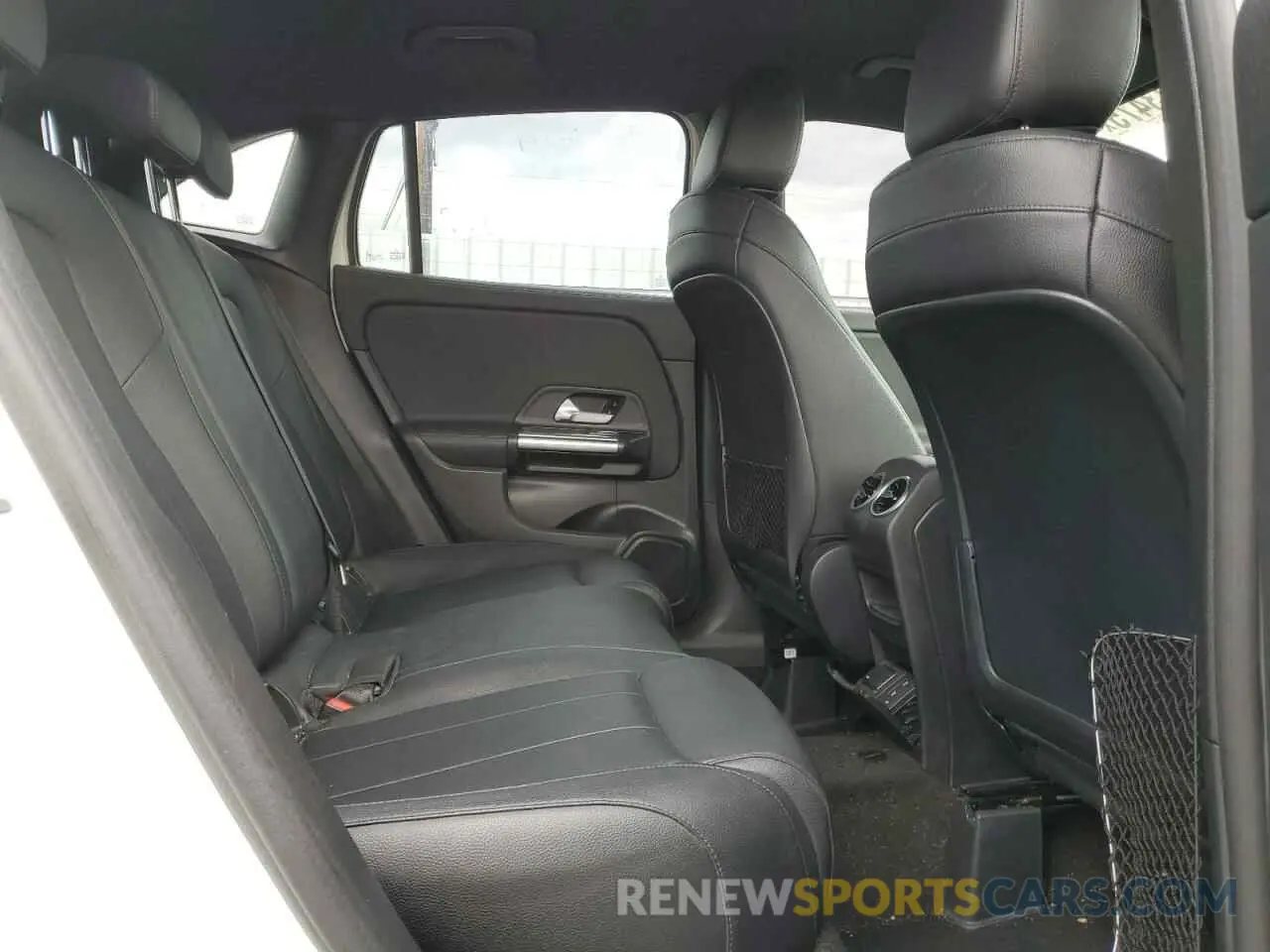 11 fotografías del automóvil dañado W1N4N4HB4MJ183704 MERCEDES-BENZ GLA-CLASS 2021