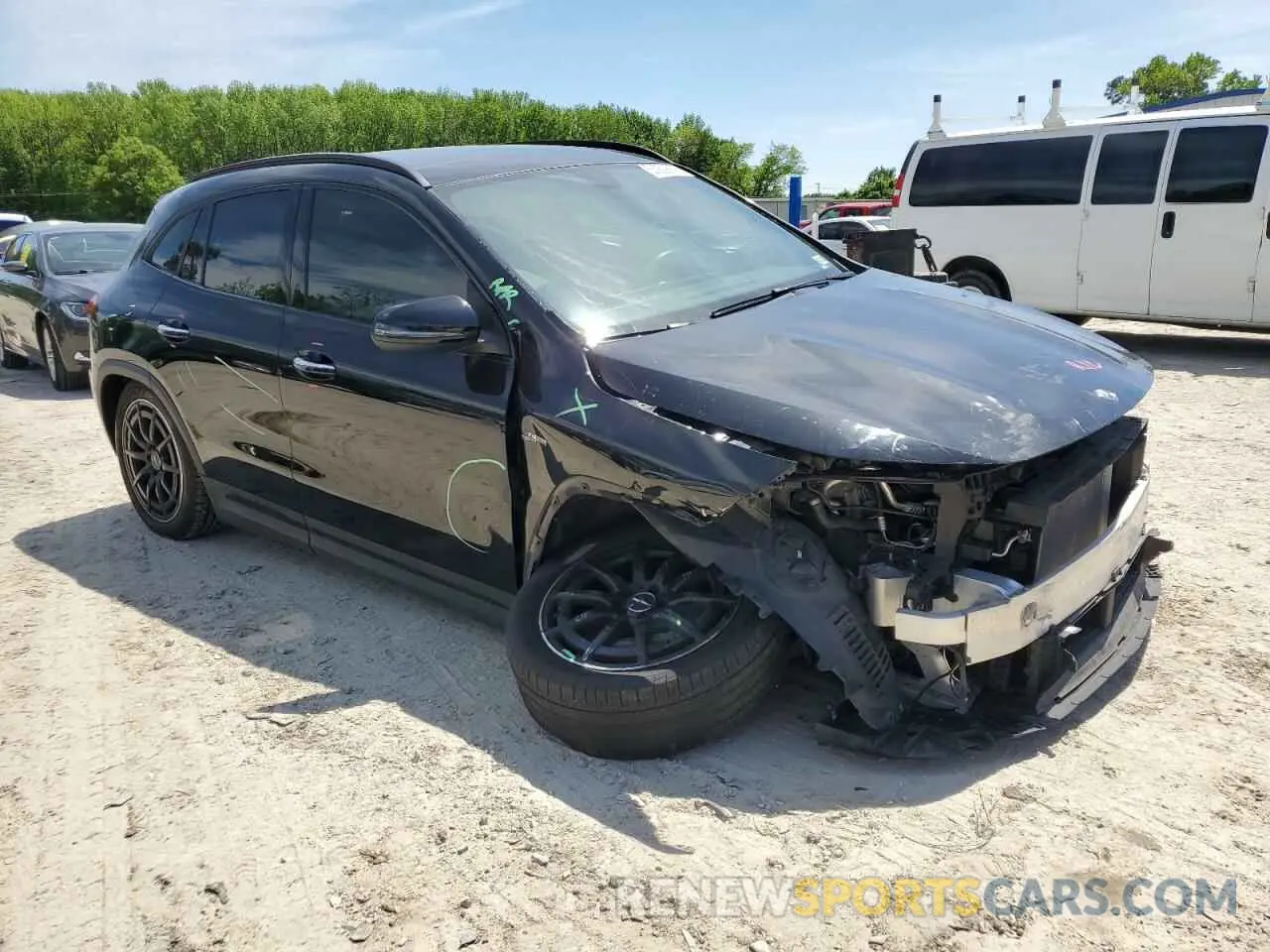 4 fotografías del automóvil dañado W1N4N5BB0MJ165263 MERCEDES-BENZ GLA-CLASS 2021