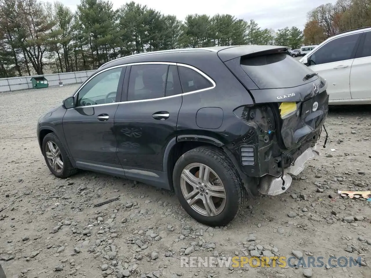2 fotografías del automóvil dañado W1N4N4HB2NJ372238 MERCEDES-BENZ GLA-CLASS 2022