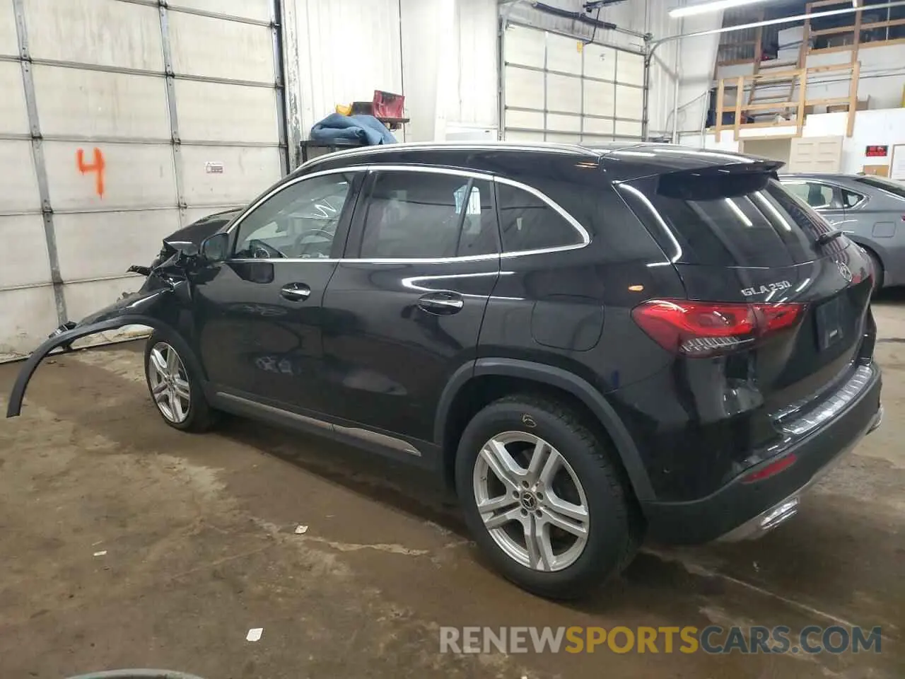 2 fotografías del automóvil dañado W1N4N4HB5NJ381337 MERCEDES-BENZ GLA-CLASS 2022