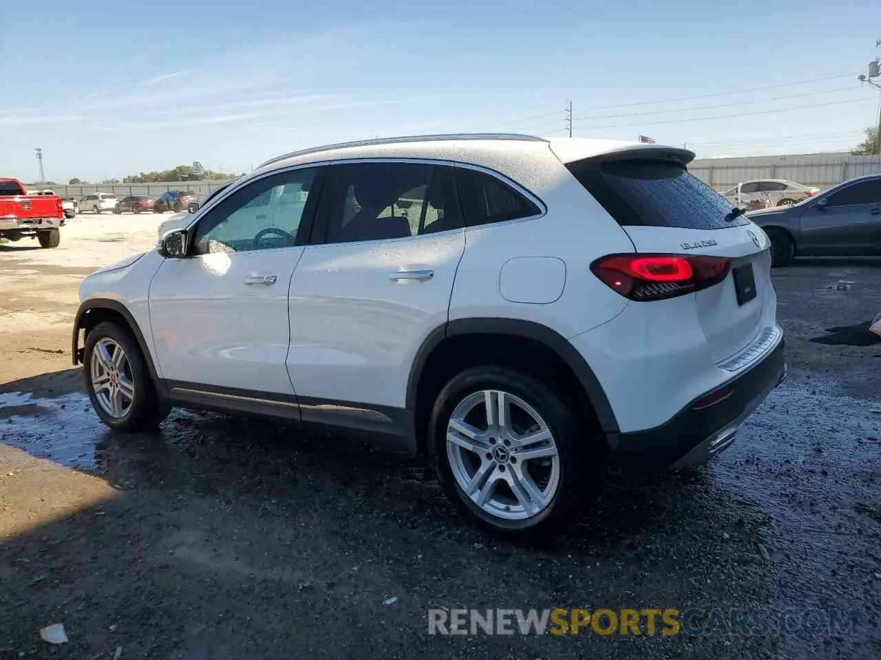 2 fotografías del automóvil dañado W1N4N4GB7PJ446001 MERCEDES-BENZ GLA-CLASS 2023