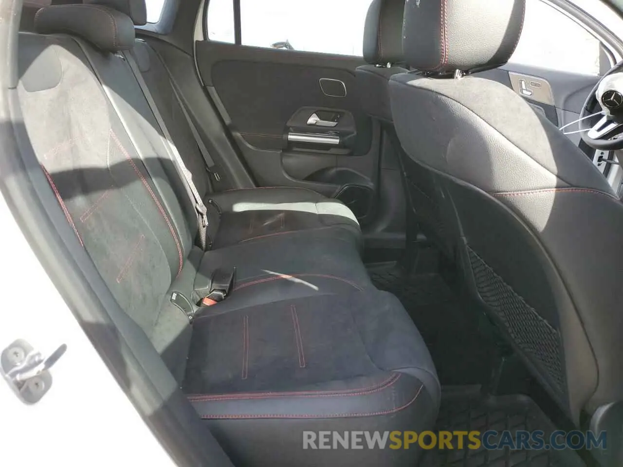 11 fotografías del automóvil dañado W1N4N4HB7PJ507376 MERCEDES-BENZ GLA-CLASS 2023