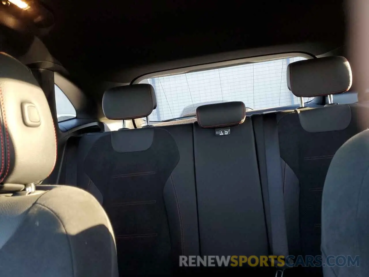 10 fotografías del automóvil dañado W1N4N4HBXPJ461266 MERCEDES-BENZ GLA-CLASS 2023