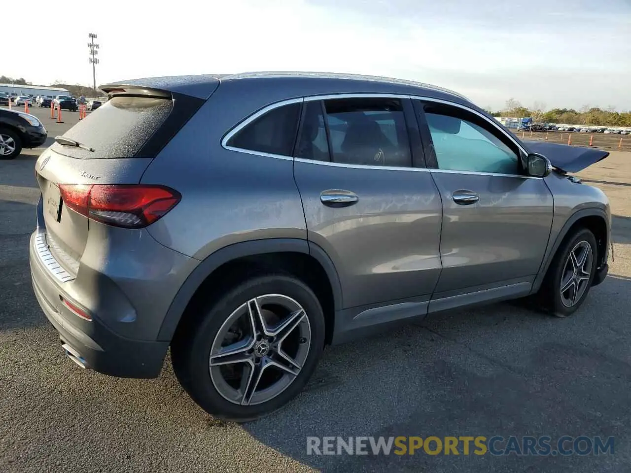 3 fotografías del automóvil dañado W1N4N4HBXPJ462174 MERCEDES-BENZ GLA-CLASS 2023
