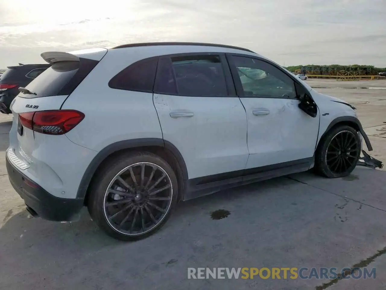 3 fotografías del automóvil dañado W1N4N5BB4PJ480264 MERCEDES-BENZ GLA-CLASS 2023