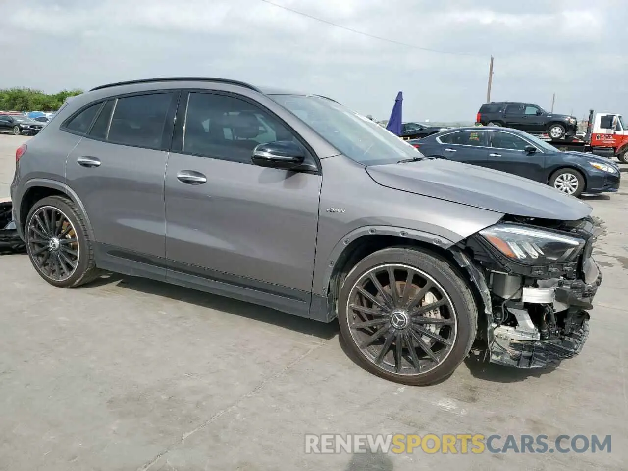 4 fotografías del automóvil dañado W1N4N5BB8RJ576272 MERCEDES-BENZ GLA-CLASS 2024