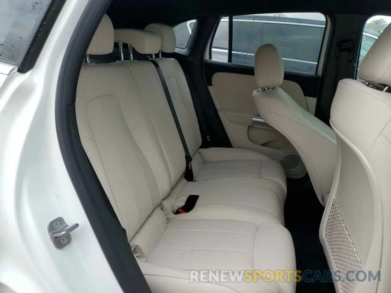 11 fotografías del automóvil dañado W1N4N4GB2SJ704885 MERCEDES-BENZ GLA-CLASS 2025