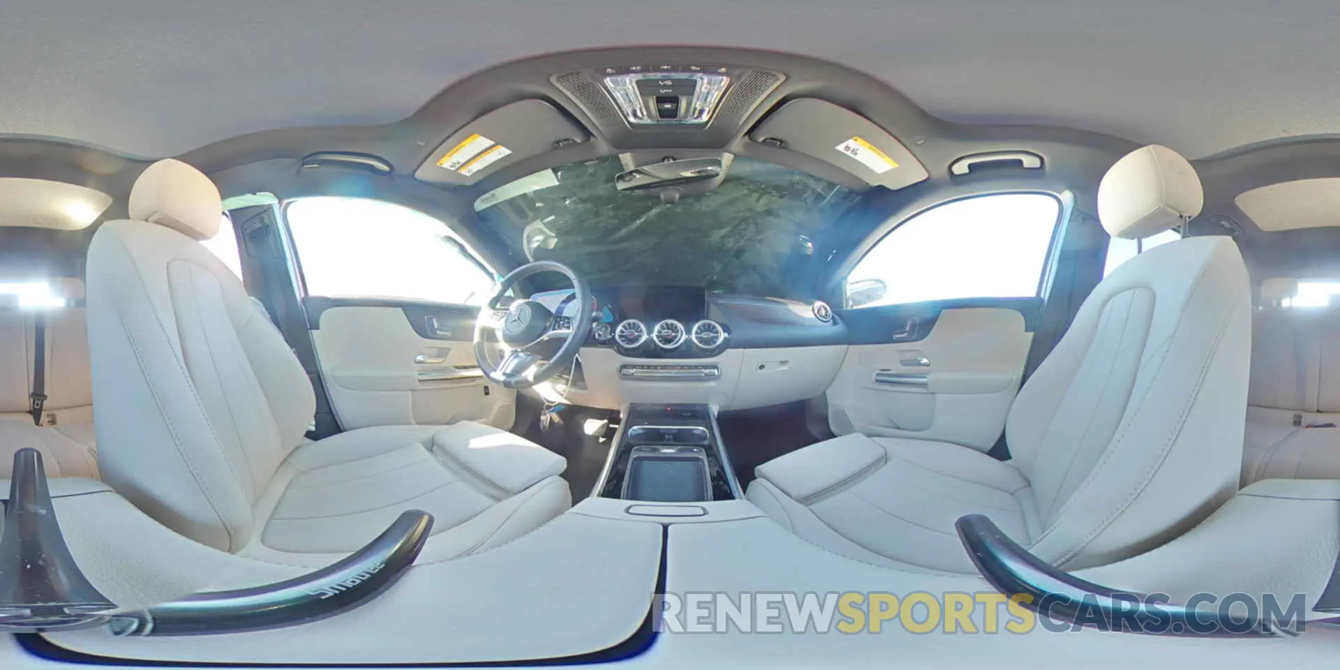 14 fotografías del automóvil dañado W1N4N4GB5SJ678699 MERCEDES-BENZ GLA-CLASS 2025