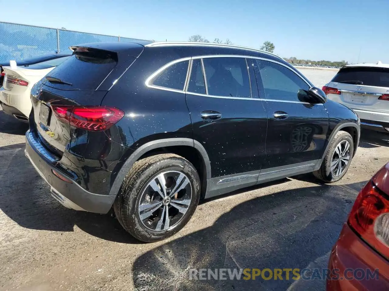 3 fotografías del automóvil dañado W1N4N4GB6SJ633786 MERCEDES-BENZ GLA-CLASS 2025