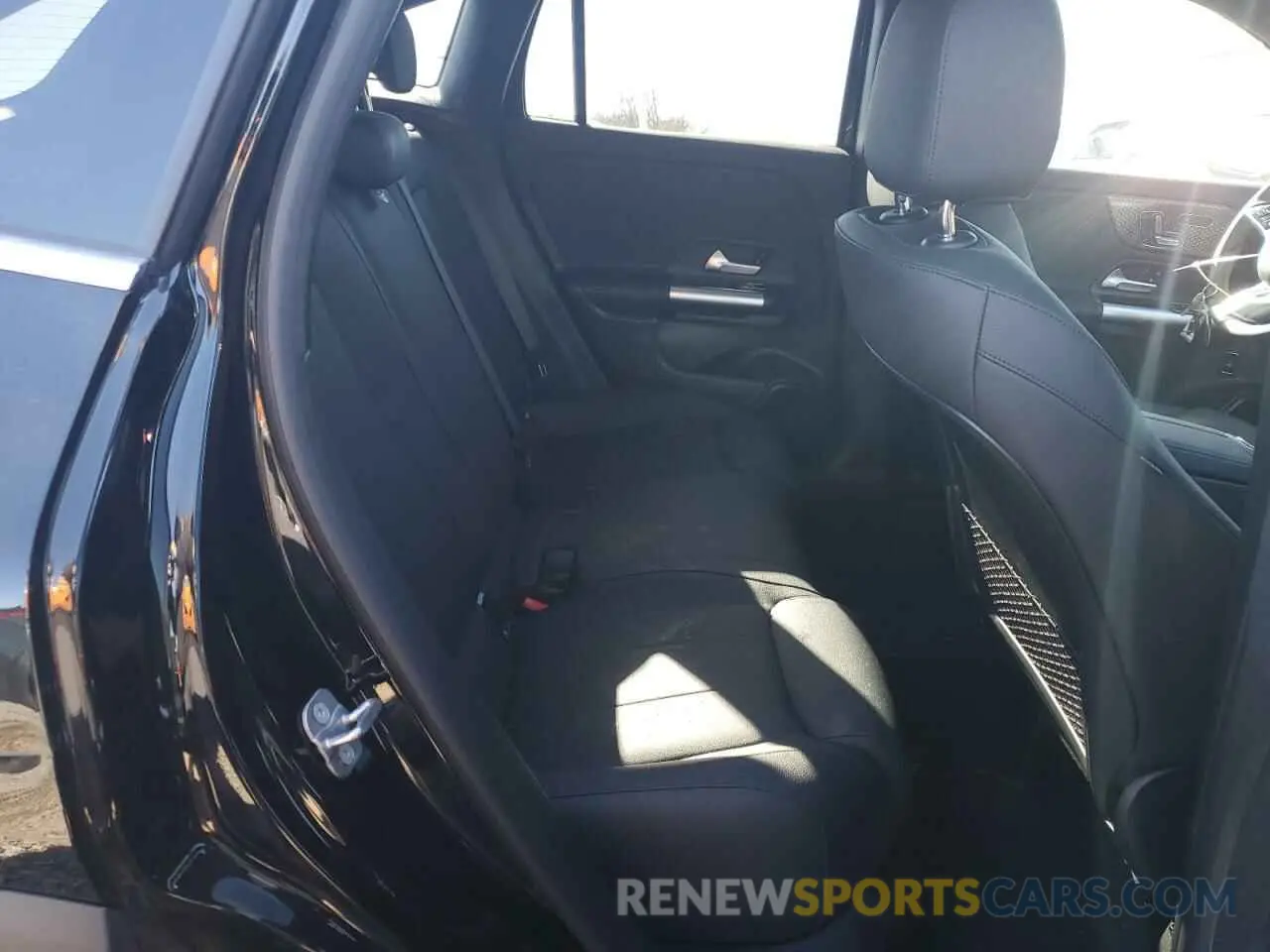 11 fotografías del automóvil dañado W1N4N4HB5SJ695615 MERCEDES-BENZ GLA-CLASS 2025