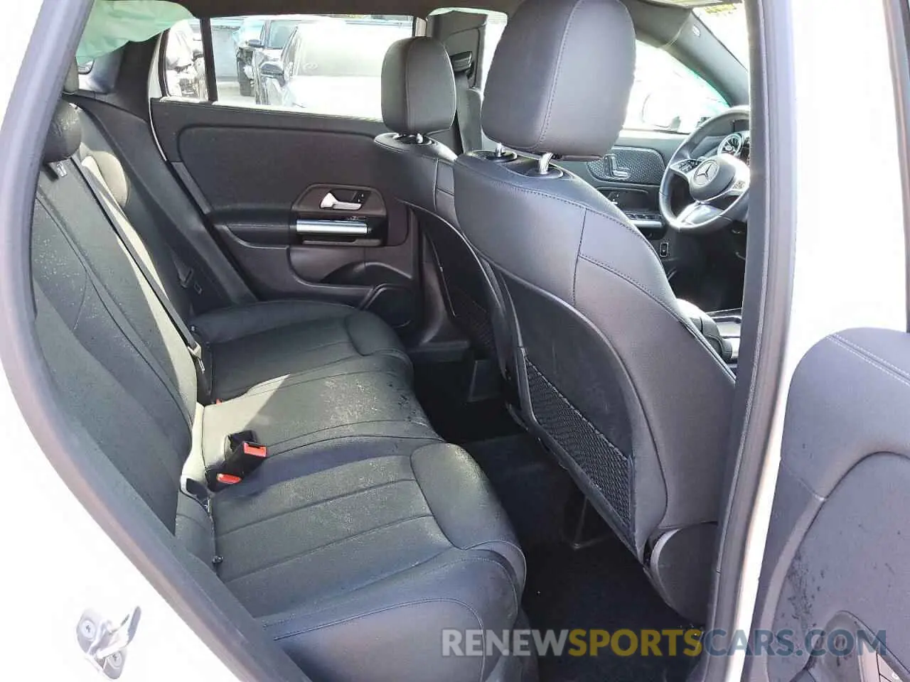 11 fotografías del automóvil dañado W1N4N4HB8SJ649423 MERCEDES-BENZ GLA-CLASS 2025
