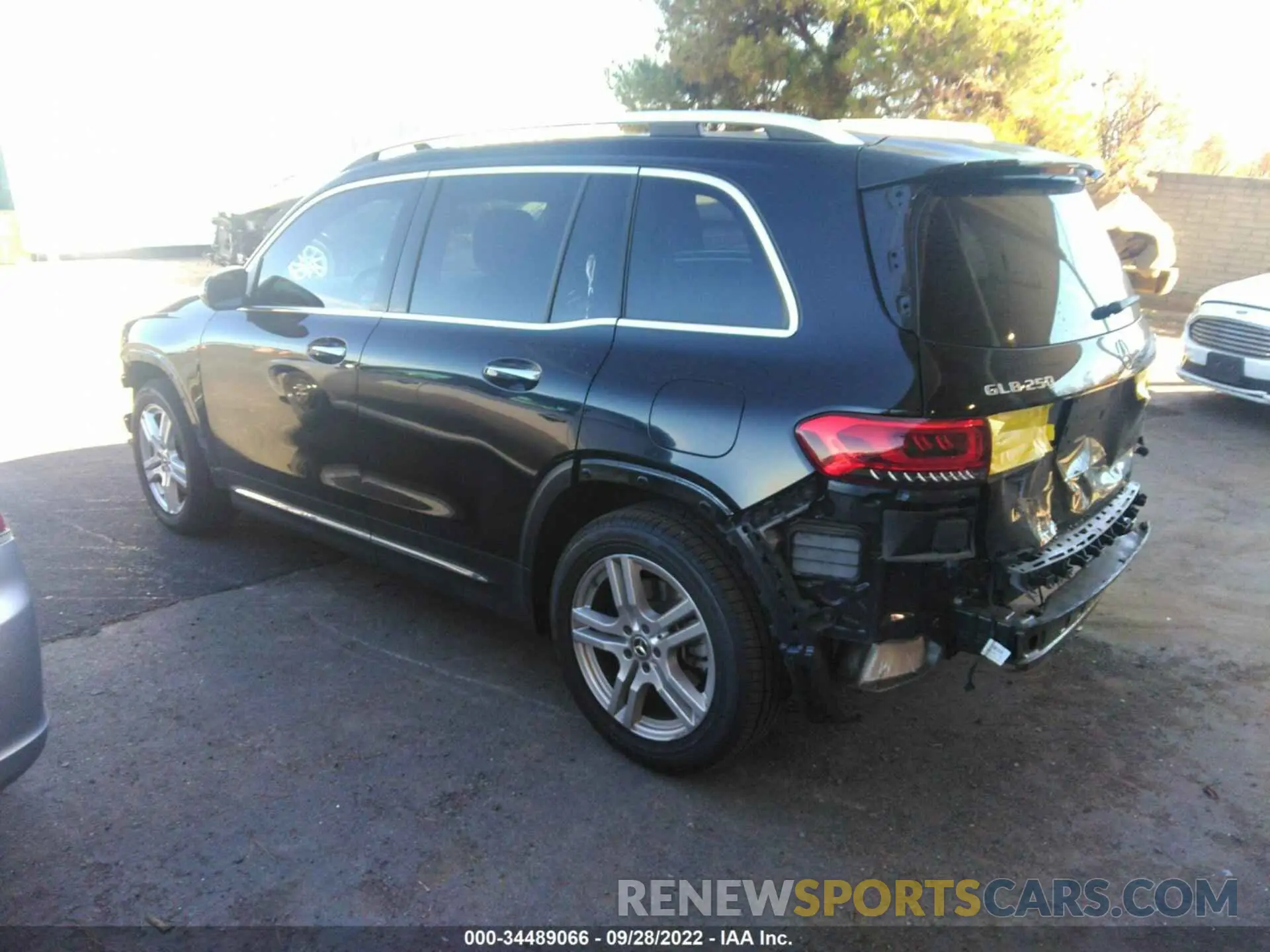 3 fotografías del automóvil dañado W1N4M4HBXLW042446 MERCEDES-BENZ GLB 2020