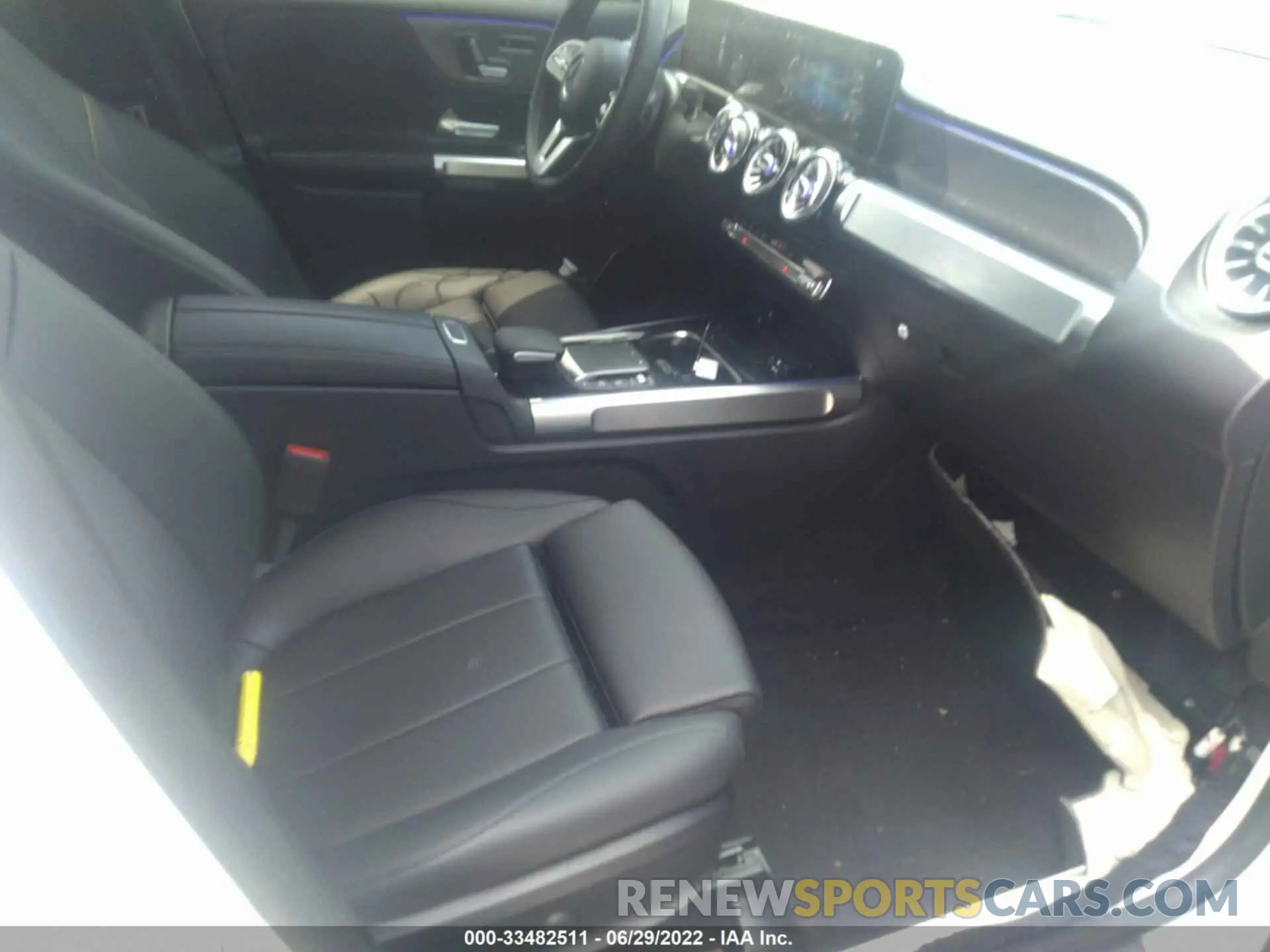 5 fotografías del automóvil dañado W1N4M4HB0MW141780 MERCEDES-BENZ GLB 2021