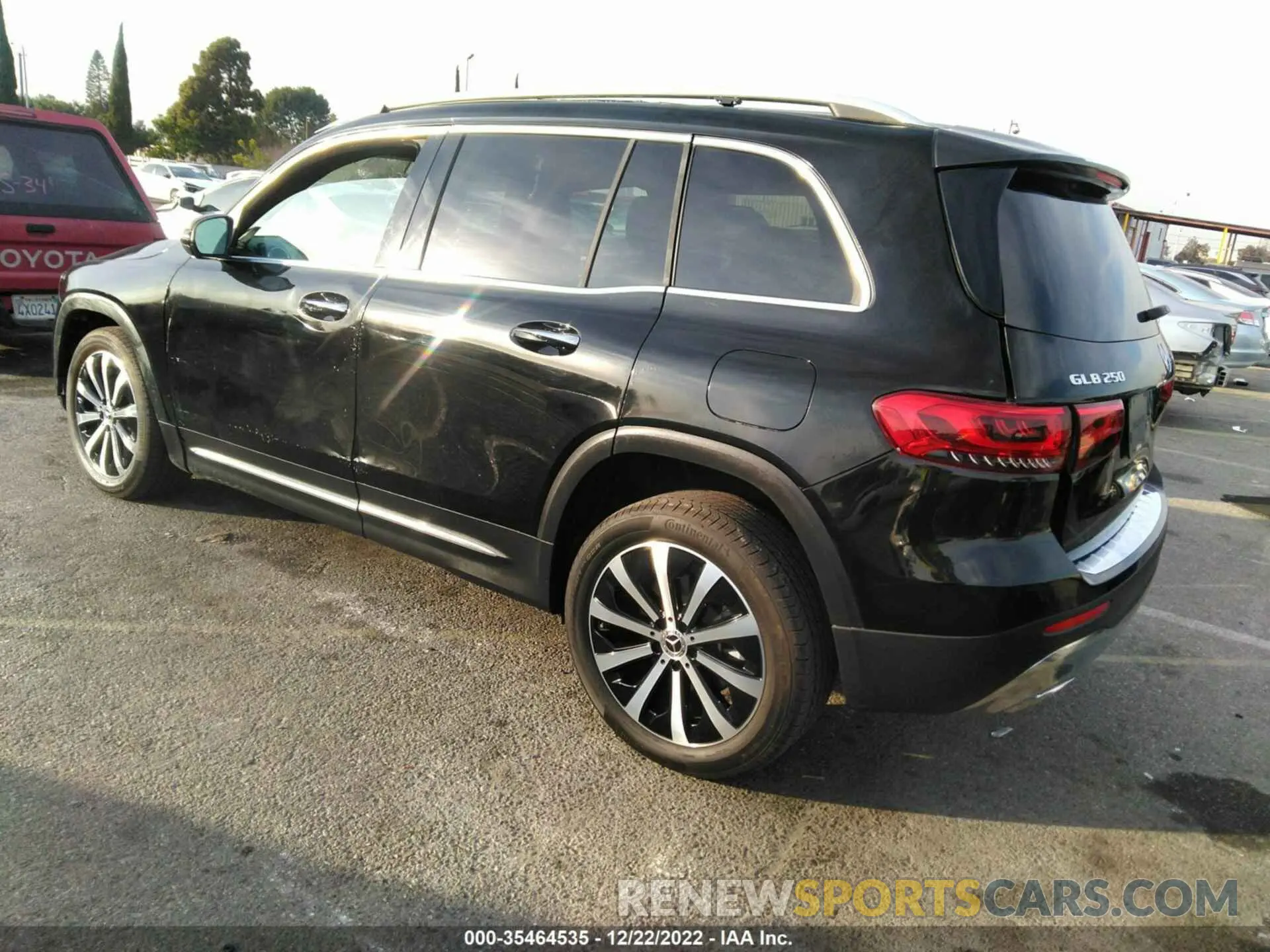 3 fotografías del automóvil dañado W1N4M4GB8NW232198 MERCEDES-BENZ GLB 2022