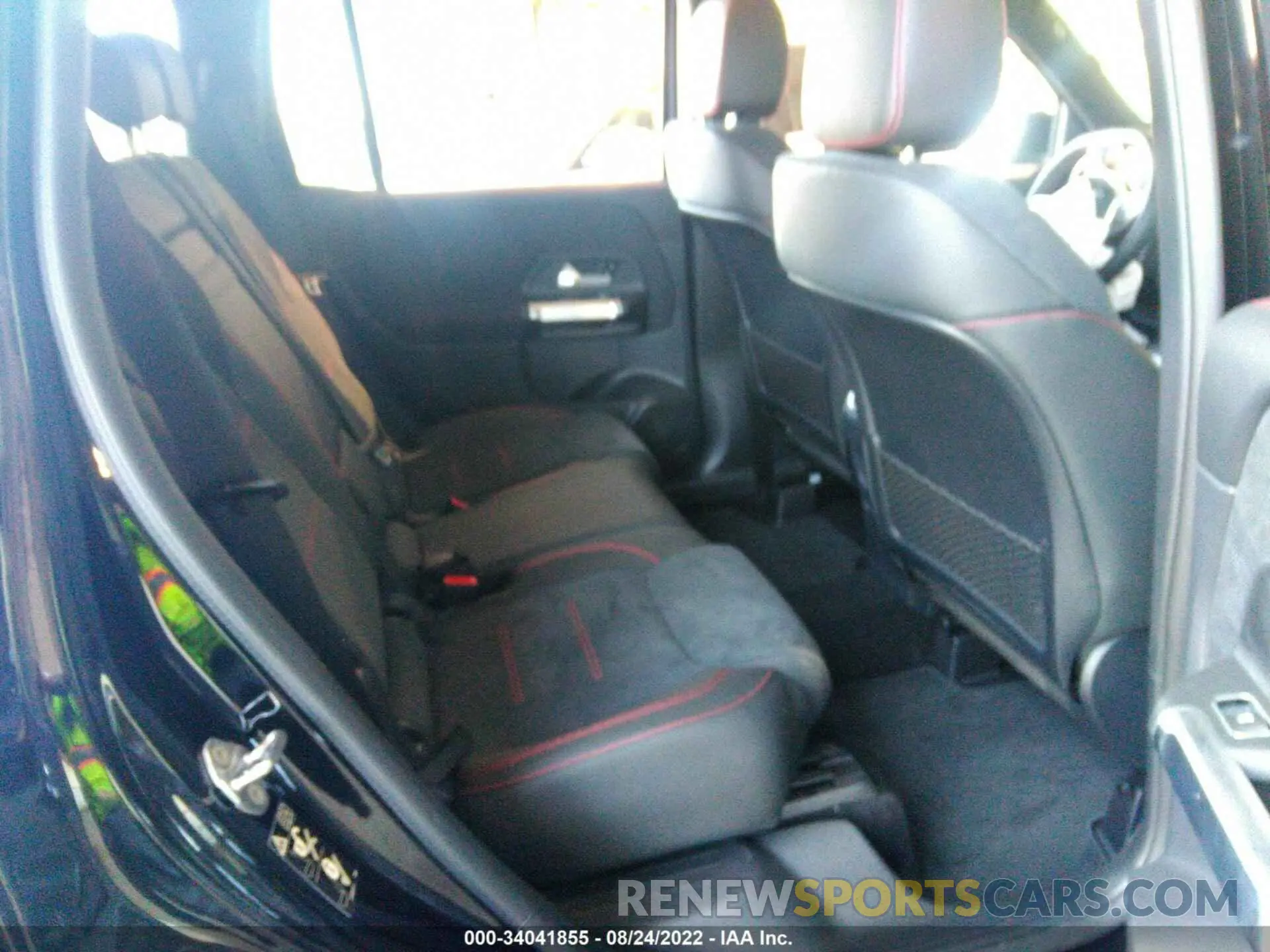 8 fotografías del automóvil dañado W1N4M4HBXNW206801 MERCEDES-BENZ GLB 2022