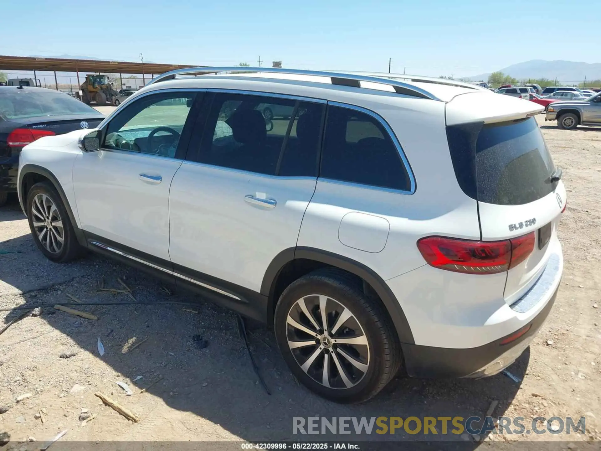 3 fotografías del automóvil dañado 0W1N4M4HB6PW32989 MERCEDES-BENZ GLB 2023