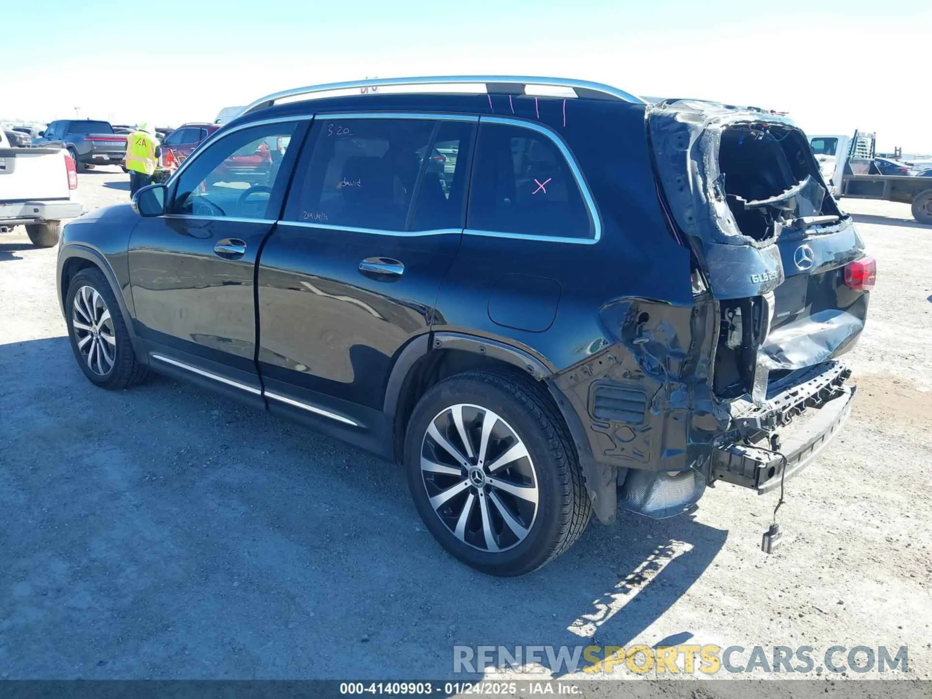 3 fotografías del automóvil dañado W1N4M4GB1LW041266 MERCEDES-BENZ GLB 250 2020