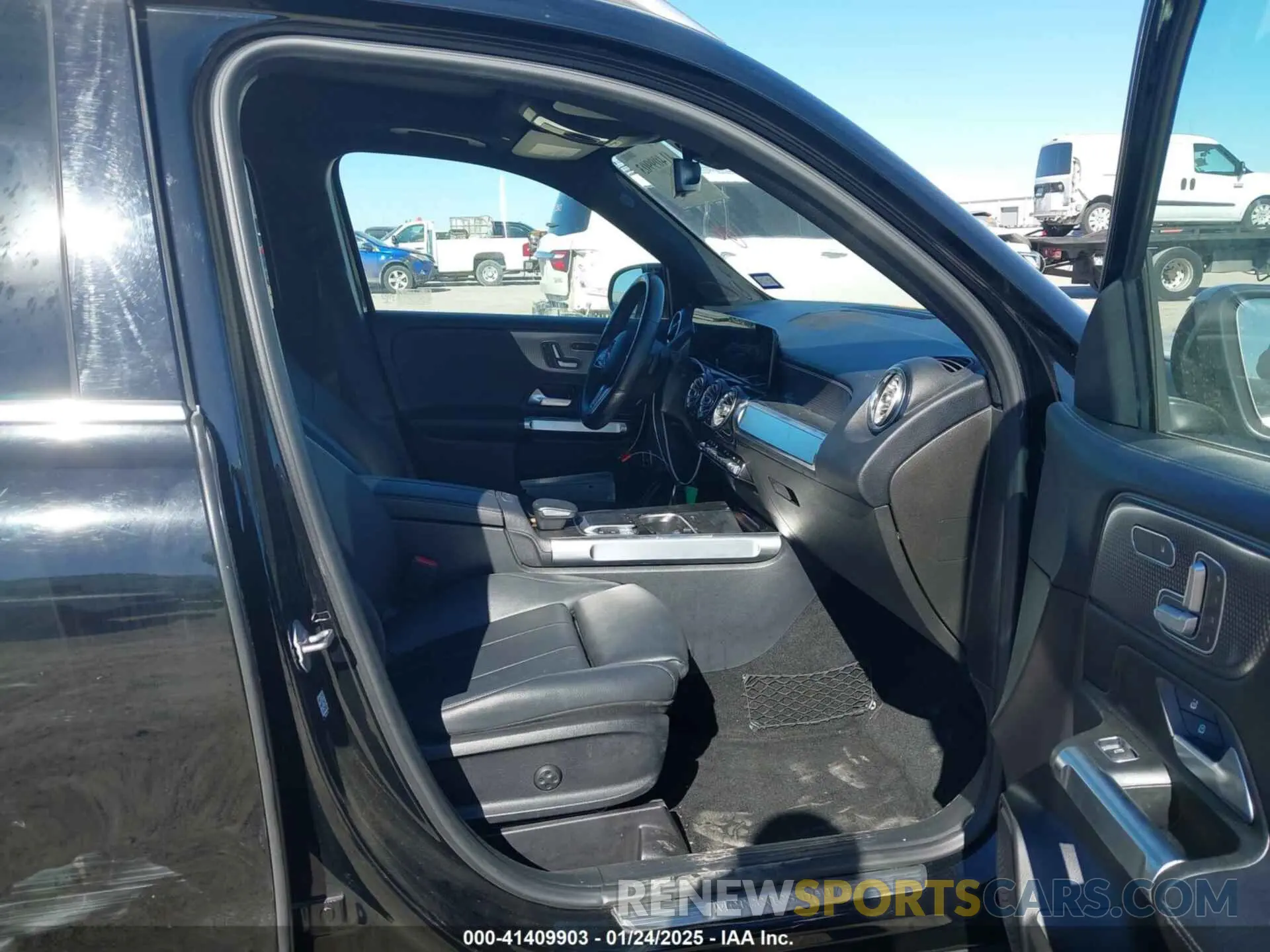 5 fotografías del automóvil dañado W1N4M4GB1LW041266 MERCEDES-BENZ GLB 250 2020