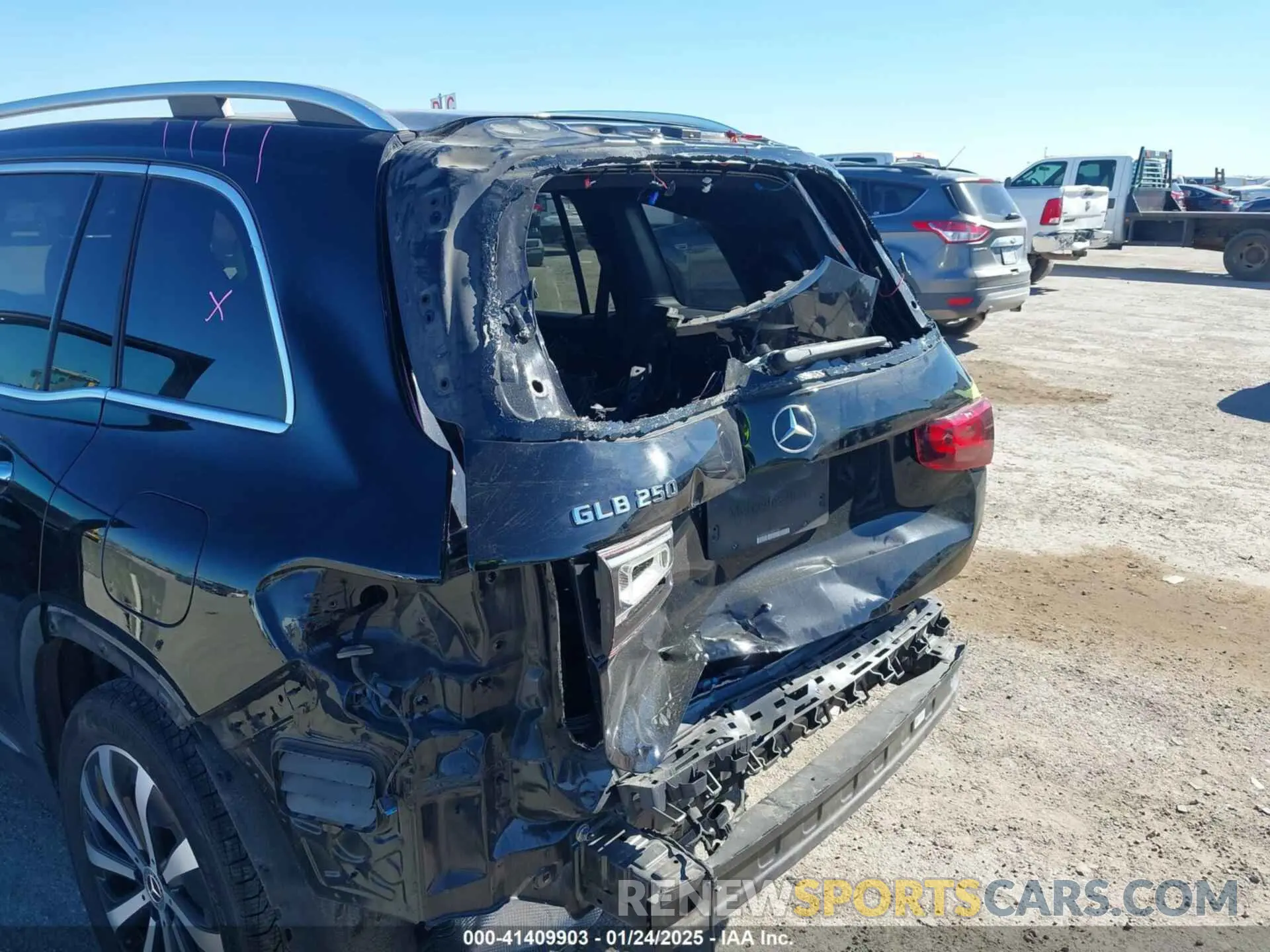 6 fotografías del automóvil dañado W1N4M4GB1LW041266 MERCEDES-BENZ GLB 250 2020