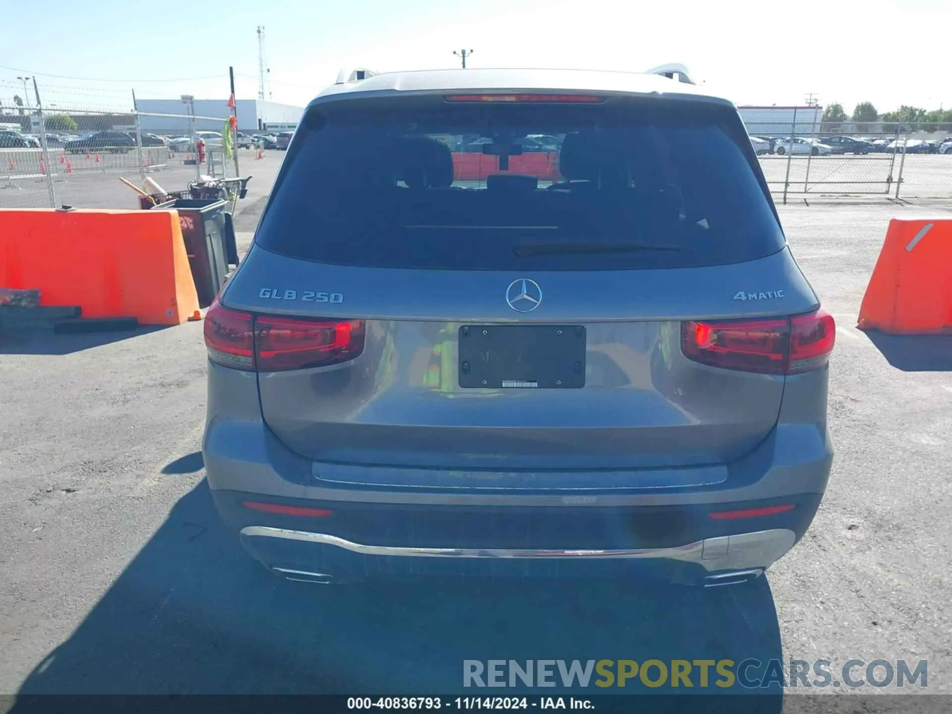 16 fotografías del automóvil dañado W1N4M4HB2LW032056 MERCEDES-BENZ GLB 250 2020