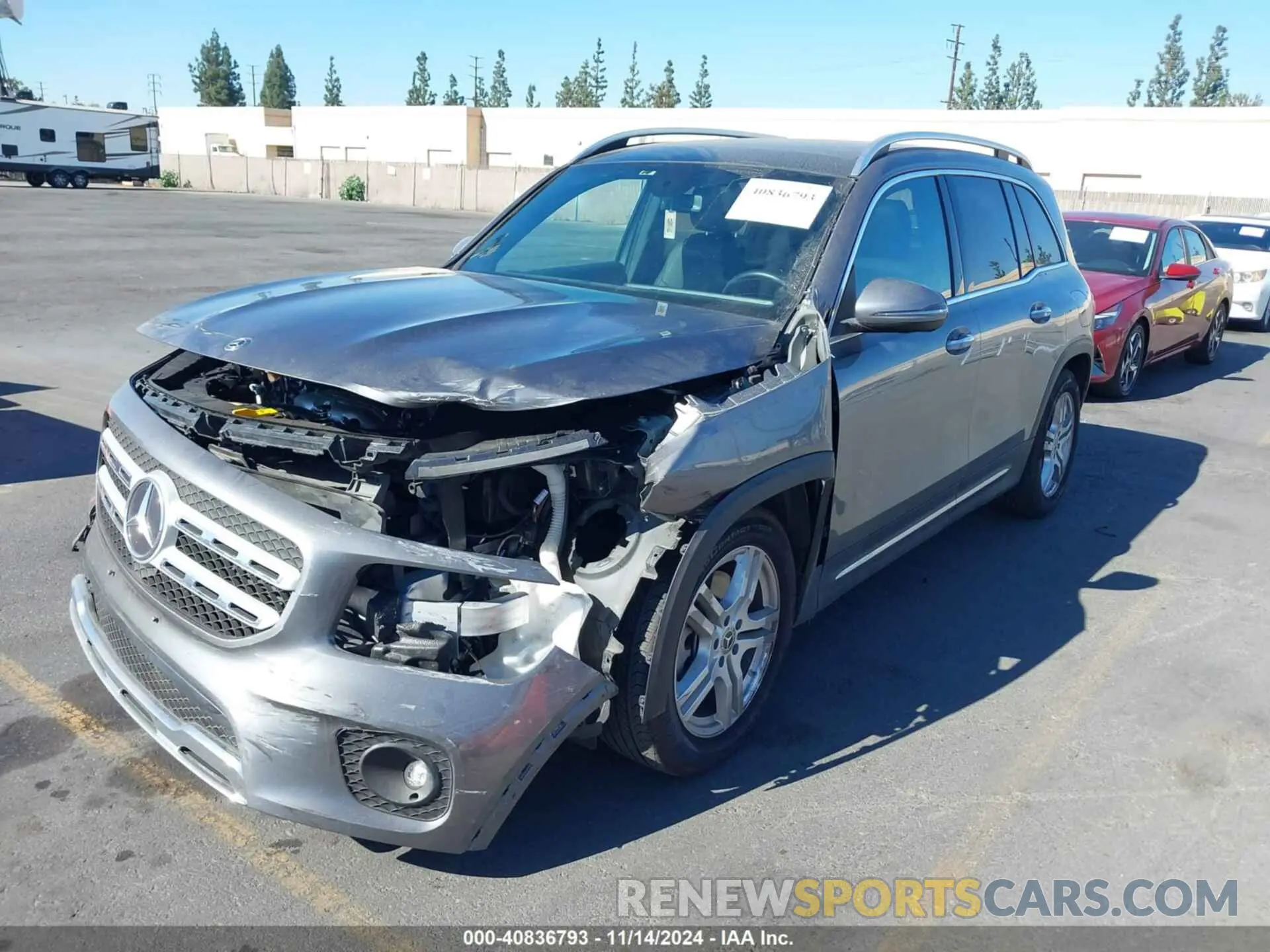2 fotografías del automóvil dañado W1N4M4HB2LW032056 MERCEDES-BENZ GLB 250 2020