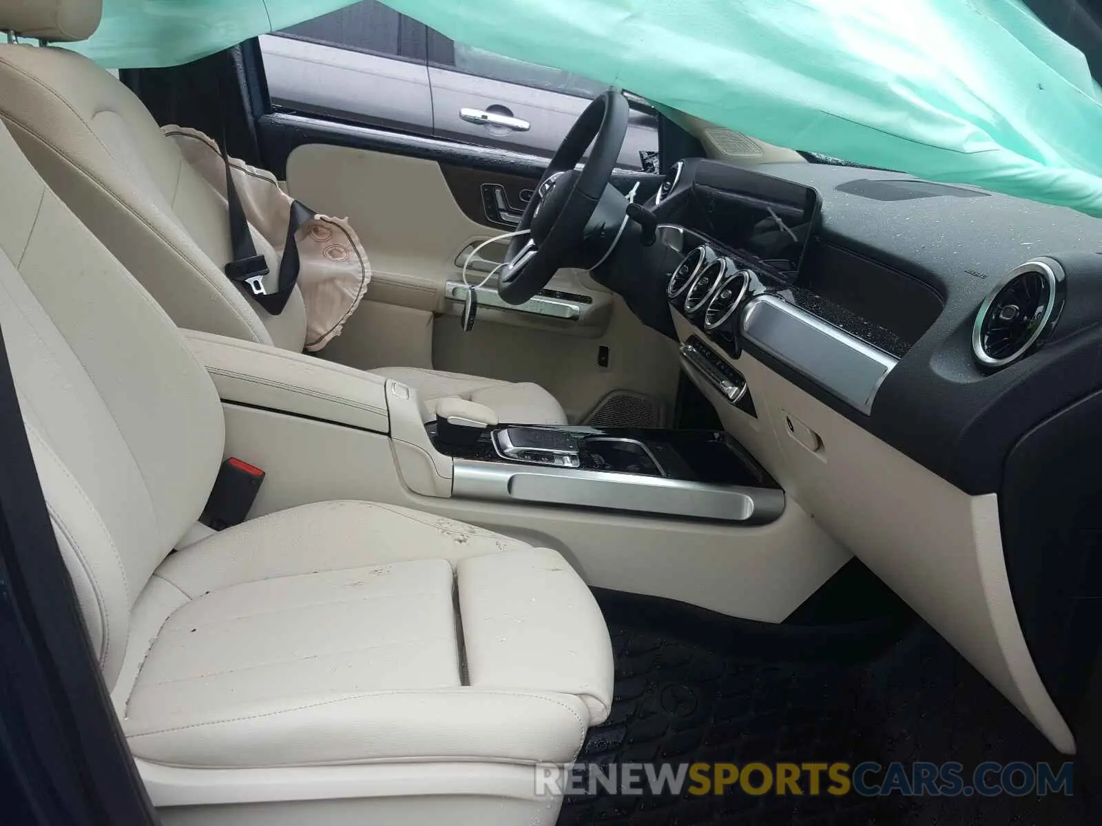 5 fotografías del automóvil dañado W1N4M4HB3LW041283 MERCEDES-BENZ GLB 250 2020