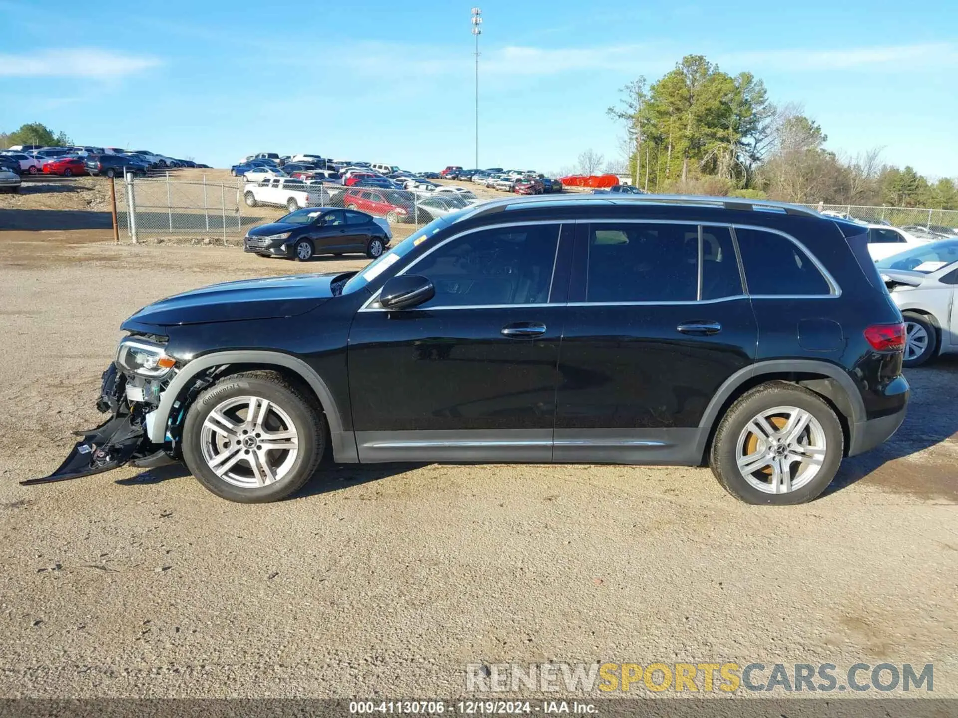 14 fotografías del automóvil dañado W1N4M4HBXLW042401 MERCEDES-BENZ GLB 250 2020