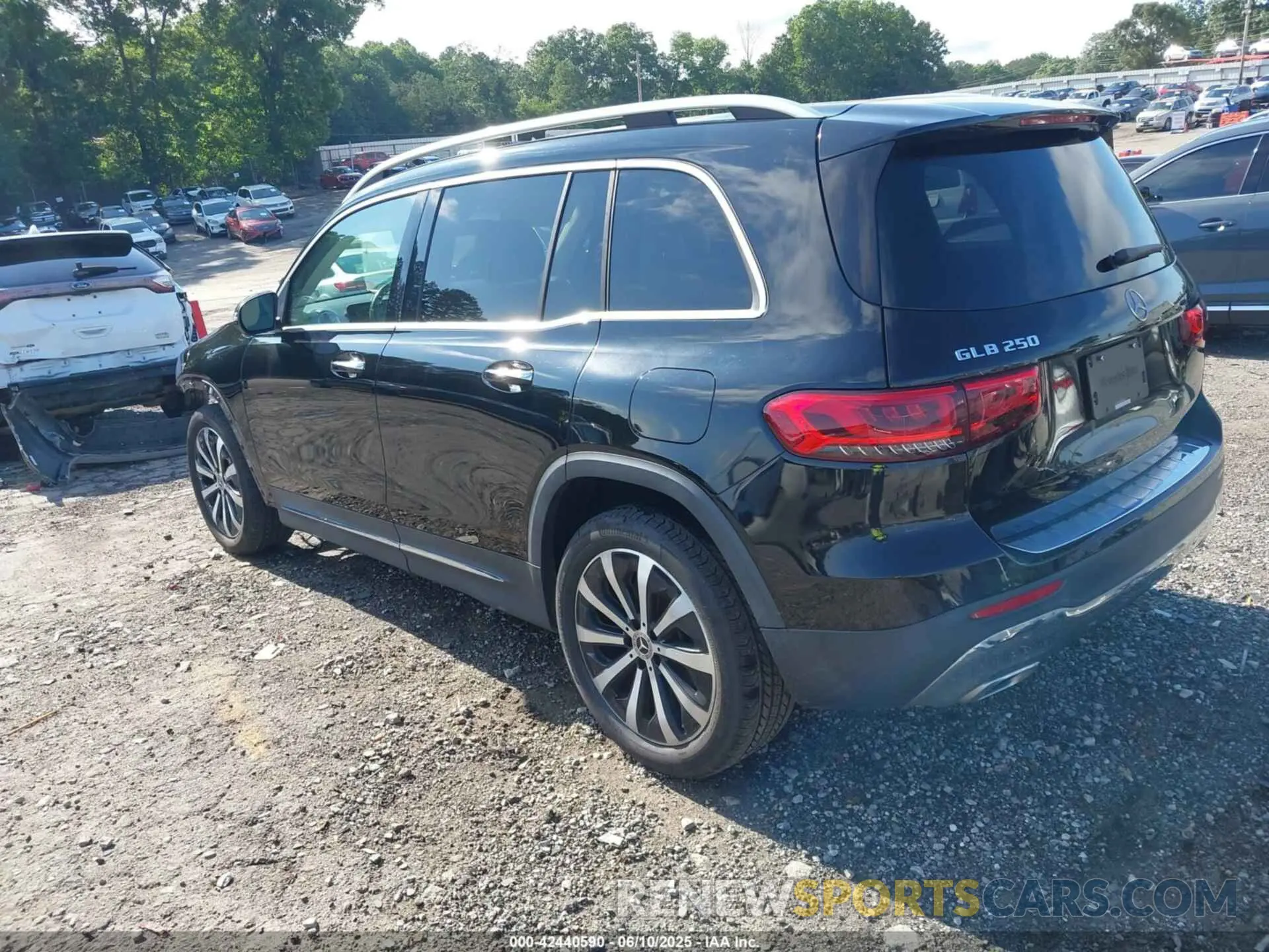 3 fotografías del automóvil dañado W1N4M4GB9MW108228 MERCEDES-BENZ GLB 250 2021