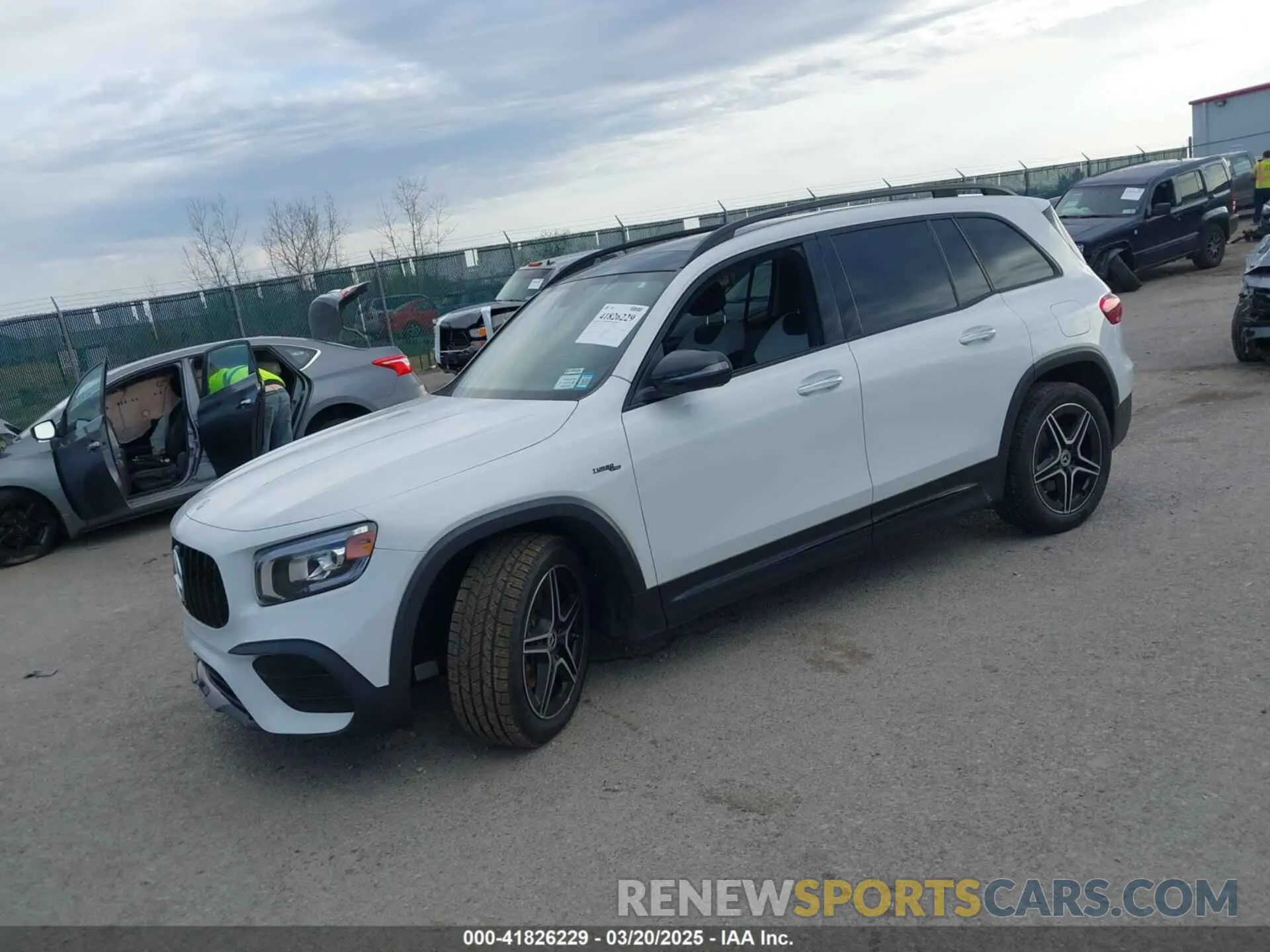 2 fotografías del automóvil dañado W1N4M4HB2MW101913 MERCEDES-BENZ GLB 250 2021