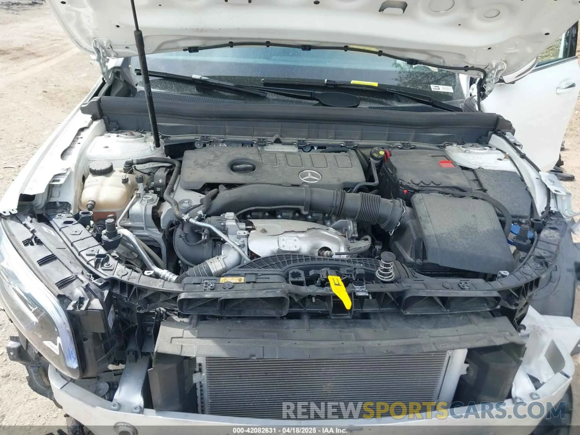 10 fotografías del automóvil dañado W1N4M4HB4MW101122 MERCEDES-BENZ GLB 250 2021