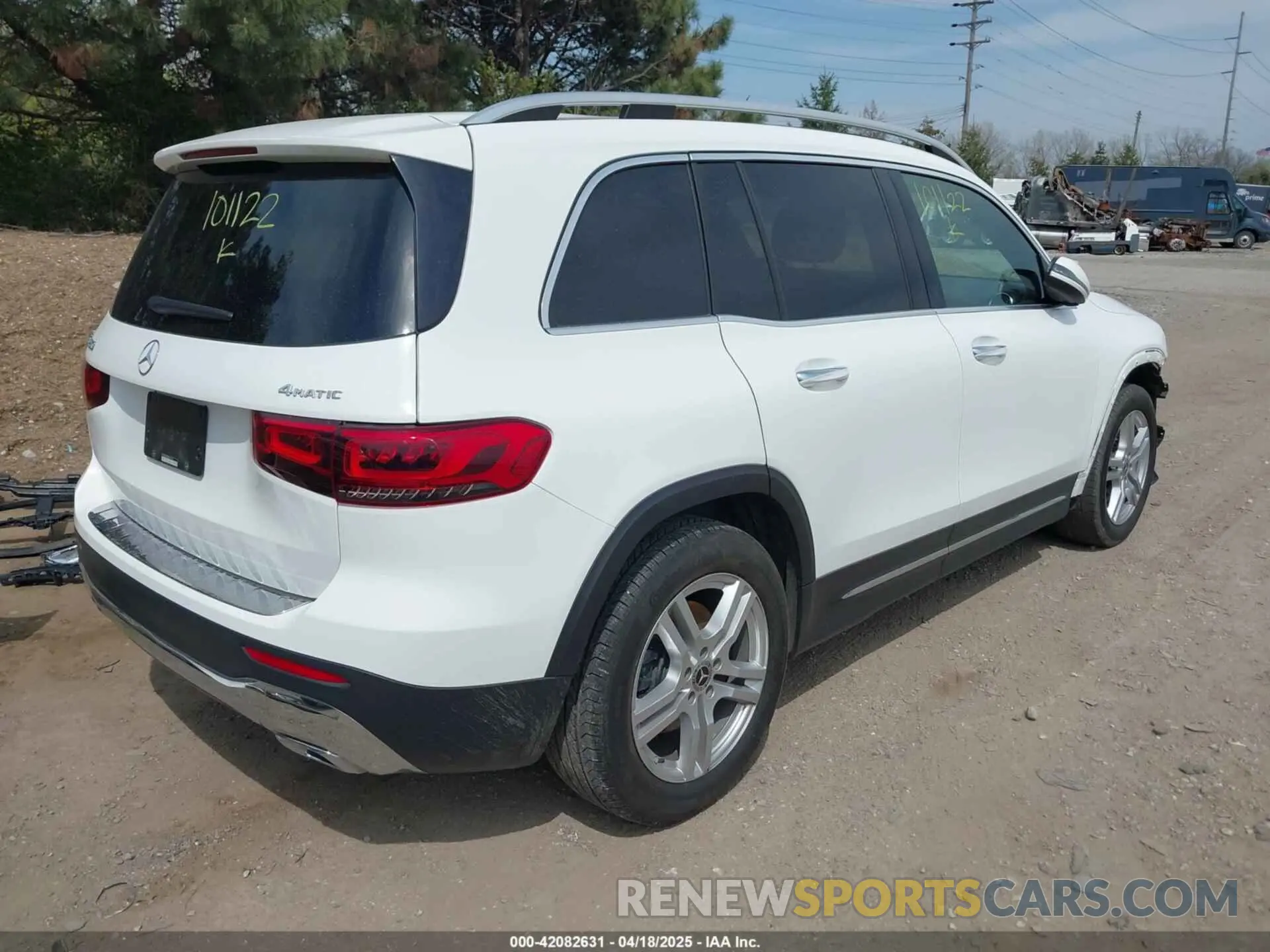 4 fotografías del automóvil dañado W1N4M4HB4MW101122 MERCEDES-BENZ GLB 250 2021