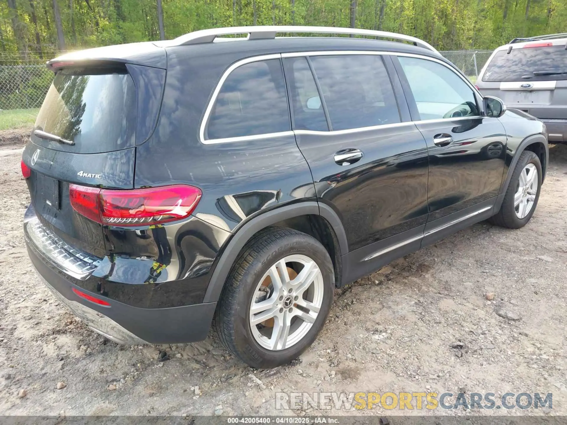 4 fotografías del automóvil dañado W1N4M4HB8MW110812 MERCEDES-BENZ GLB 250 2021