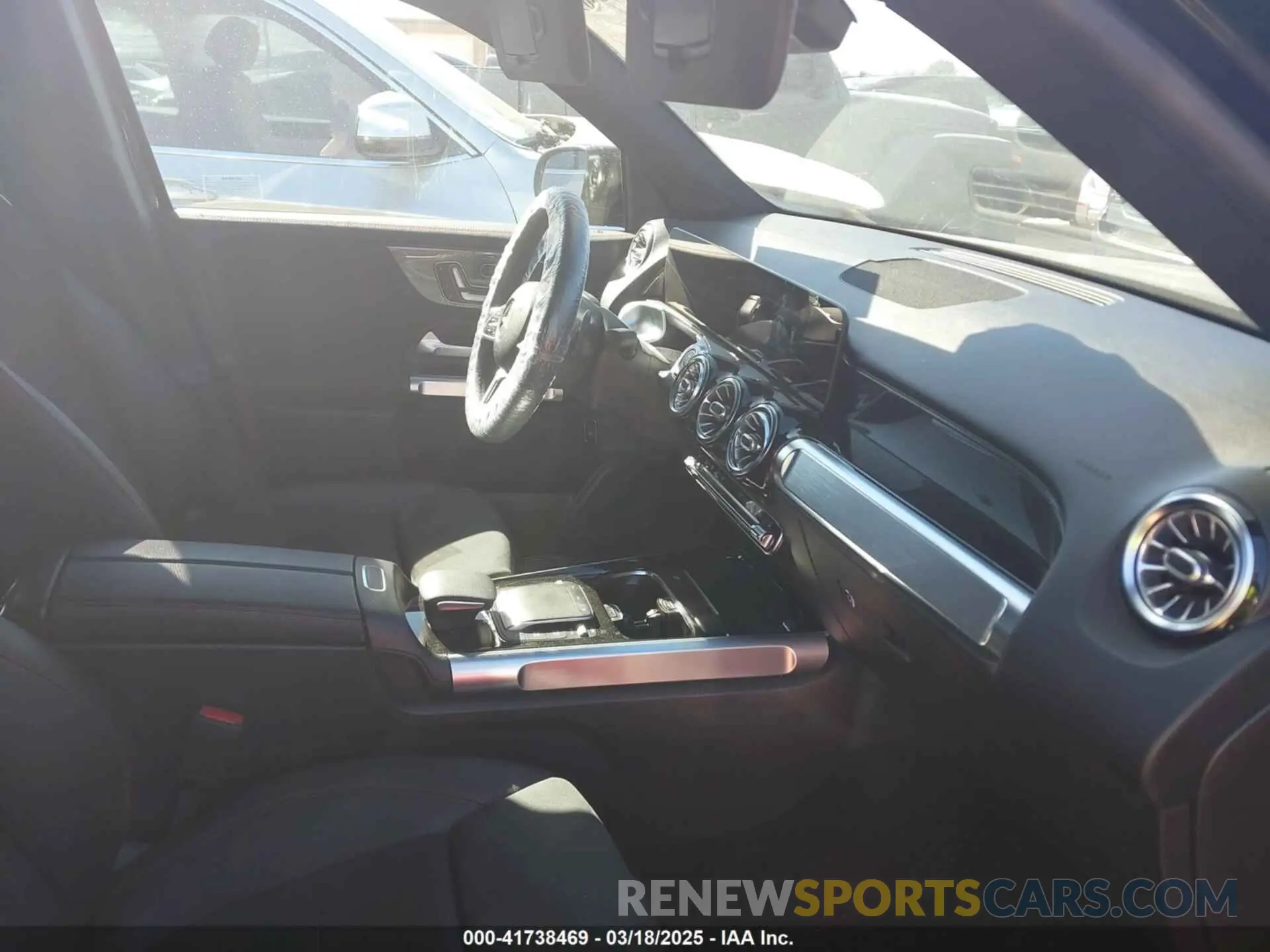 5 fotografías del automóvil dañado W1N4M4HB8MW115802 MERCEDES-BENZ GLB 250 2021
