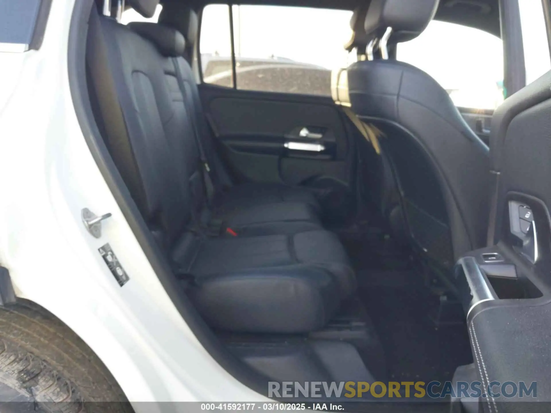 8 fotografías del automóvil dañado W1N4M4HBXMW099604 MERCEDES-BENZ GLB 250 2021