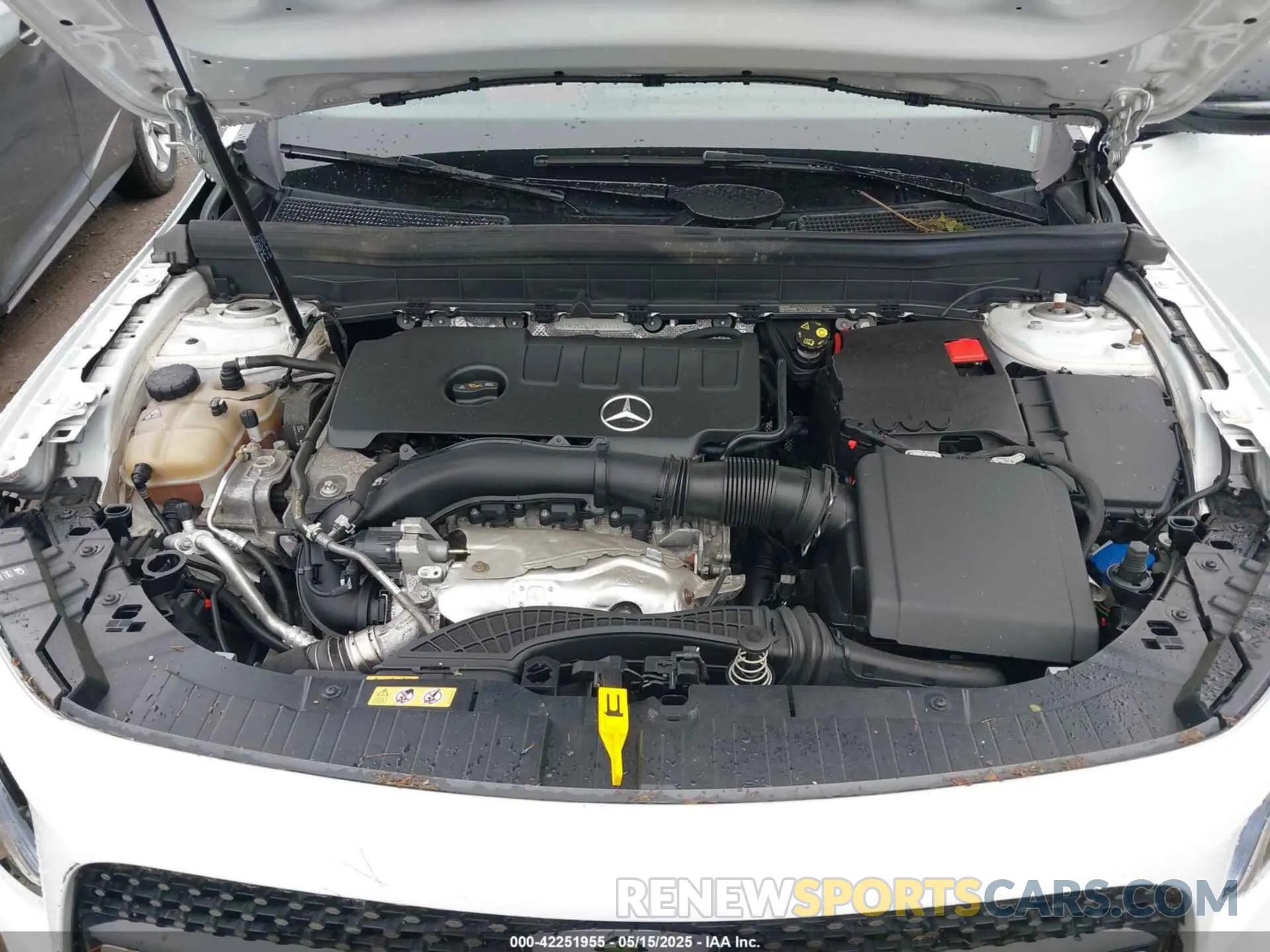 10 fotografías del automóvil dañado W1N4M4HBXMW111606 MERCEDES-BENZ GLB 250 2021