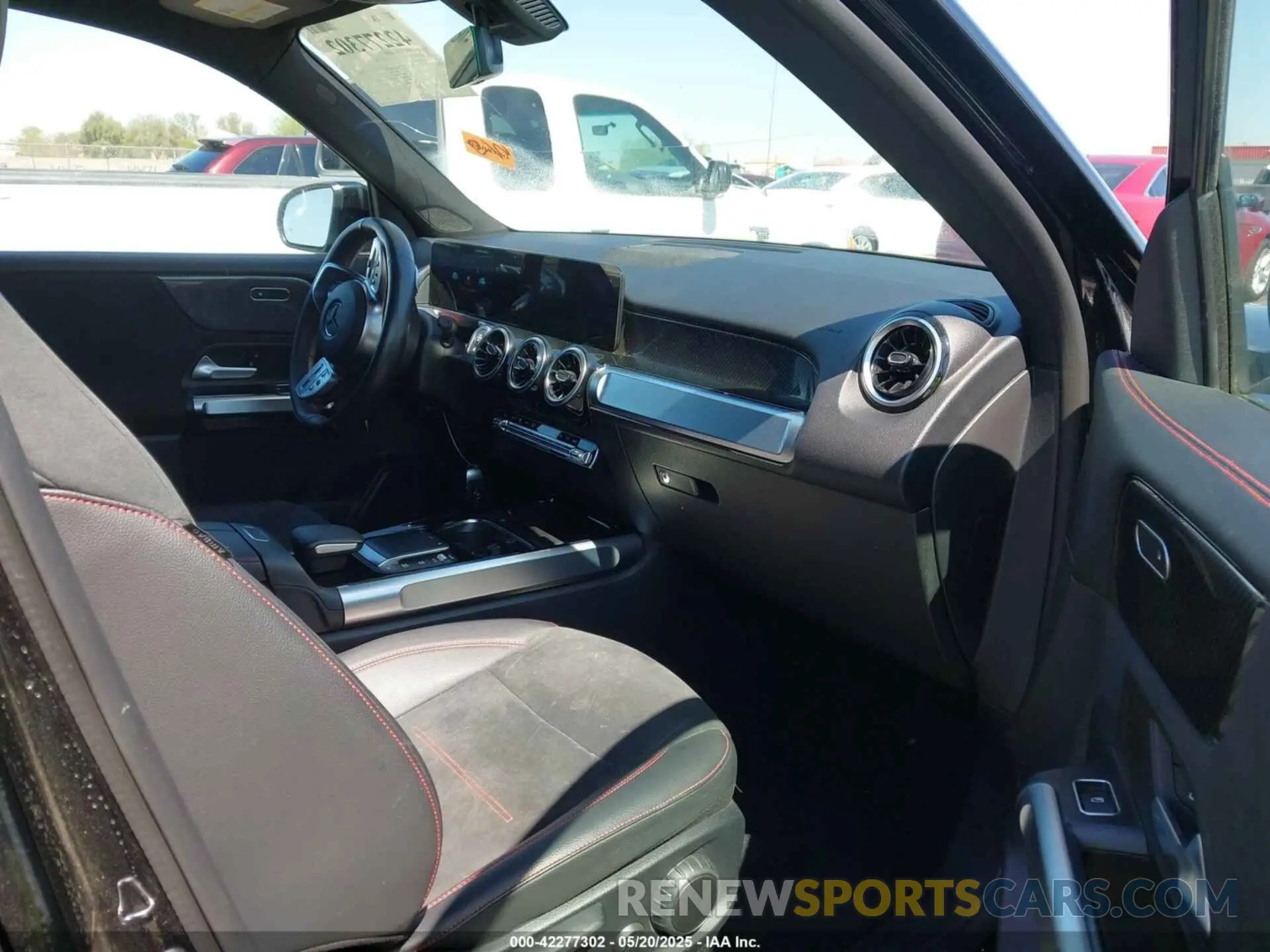 5 fotografías del automóvil dañado W1N4M4GB0NW184499 MERCEDES-BENZ GLB 250 2022