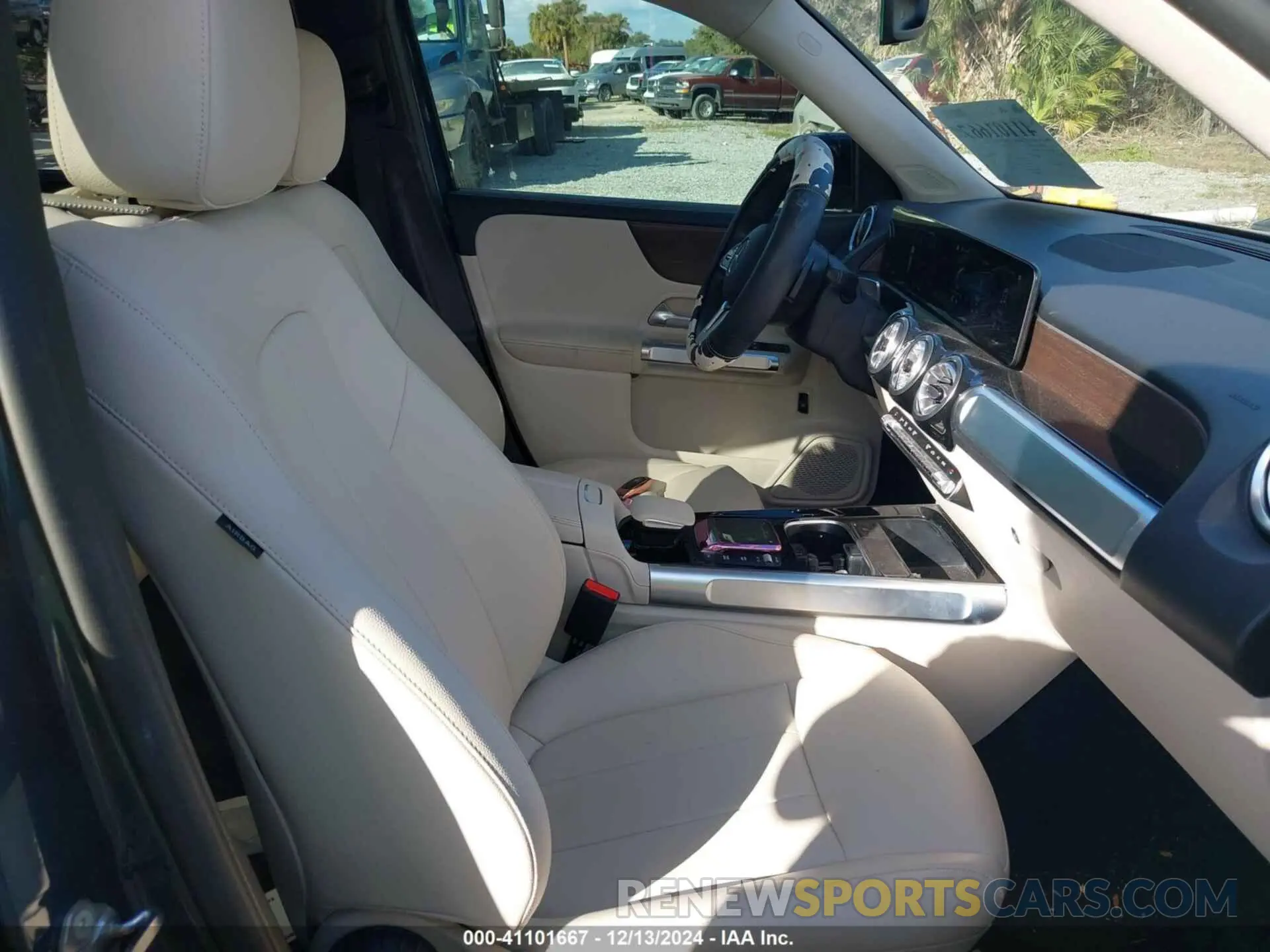 5 fotografías del automóvil dañado W1N4M4GB1NW204890 MERCEDES-BENZ GLB 250 2022