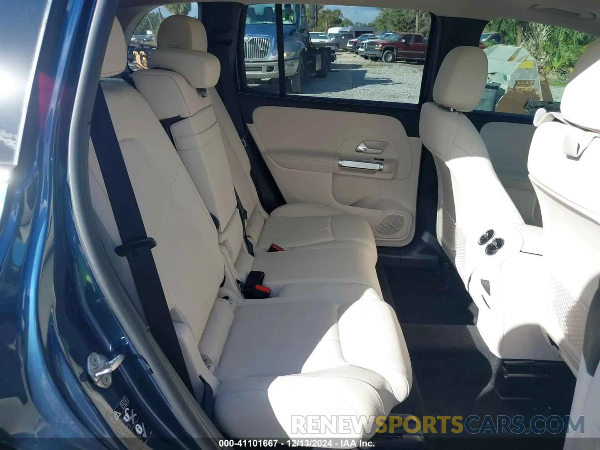 8 fotografías del automóvil dañado W1N4M4GB1NW204890 MERCEDES-BENZ GLB 250 2022