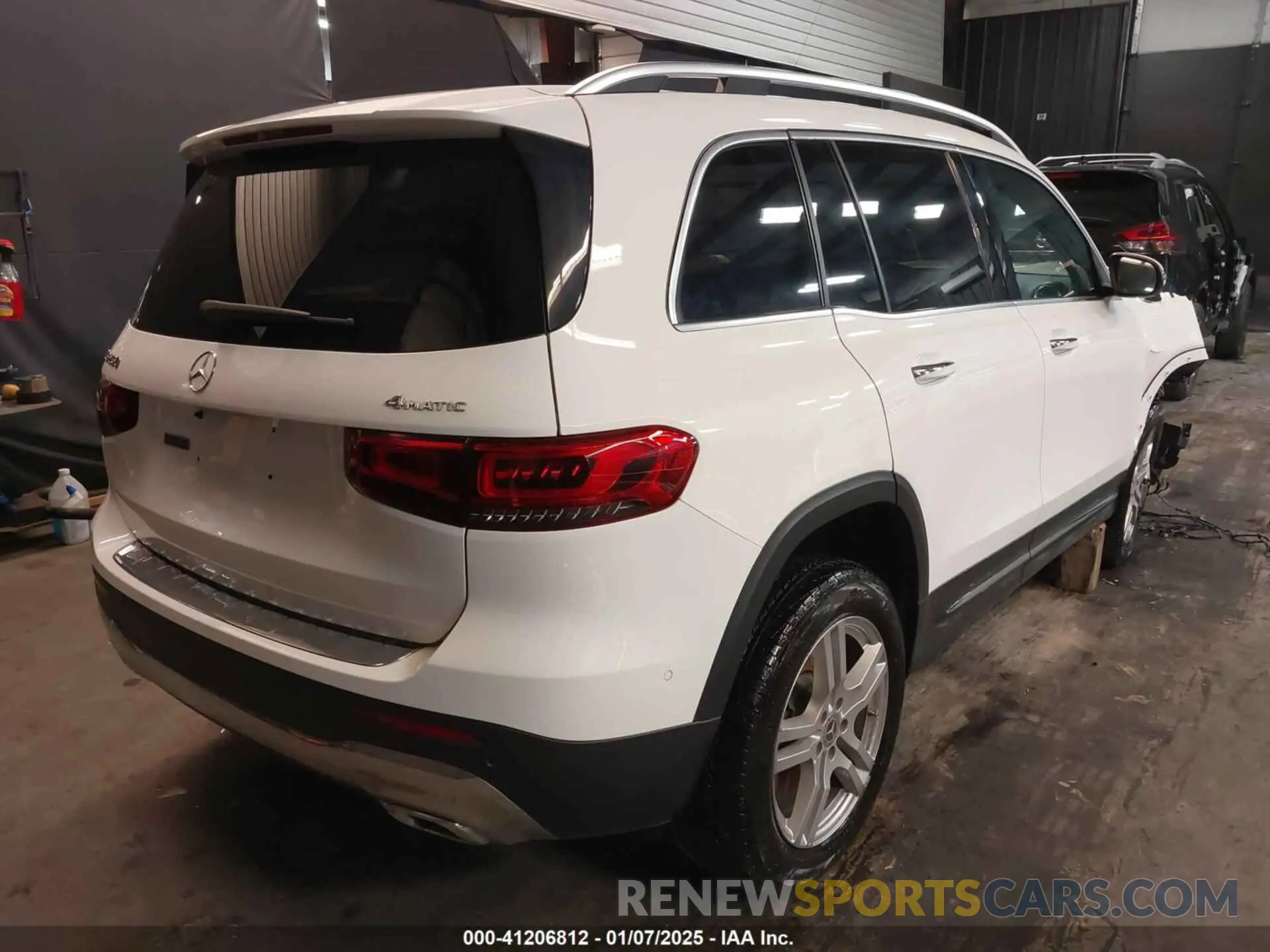 4 fotografías del automóvil dañado W1N4M4HB1NW183716 MERCEDES-BENZ GLB 250 2022