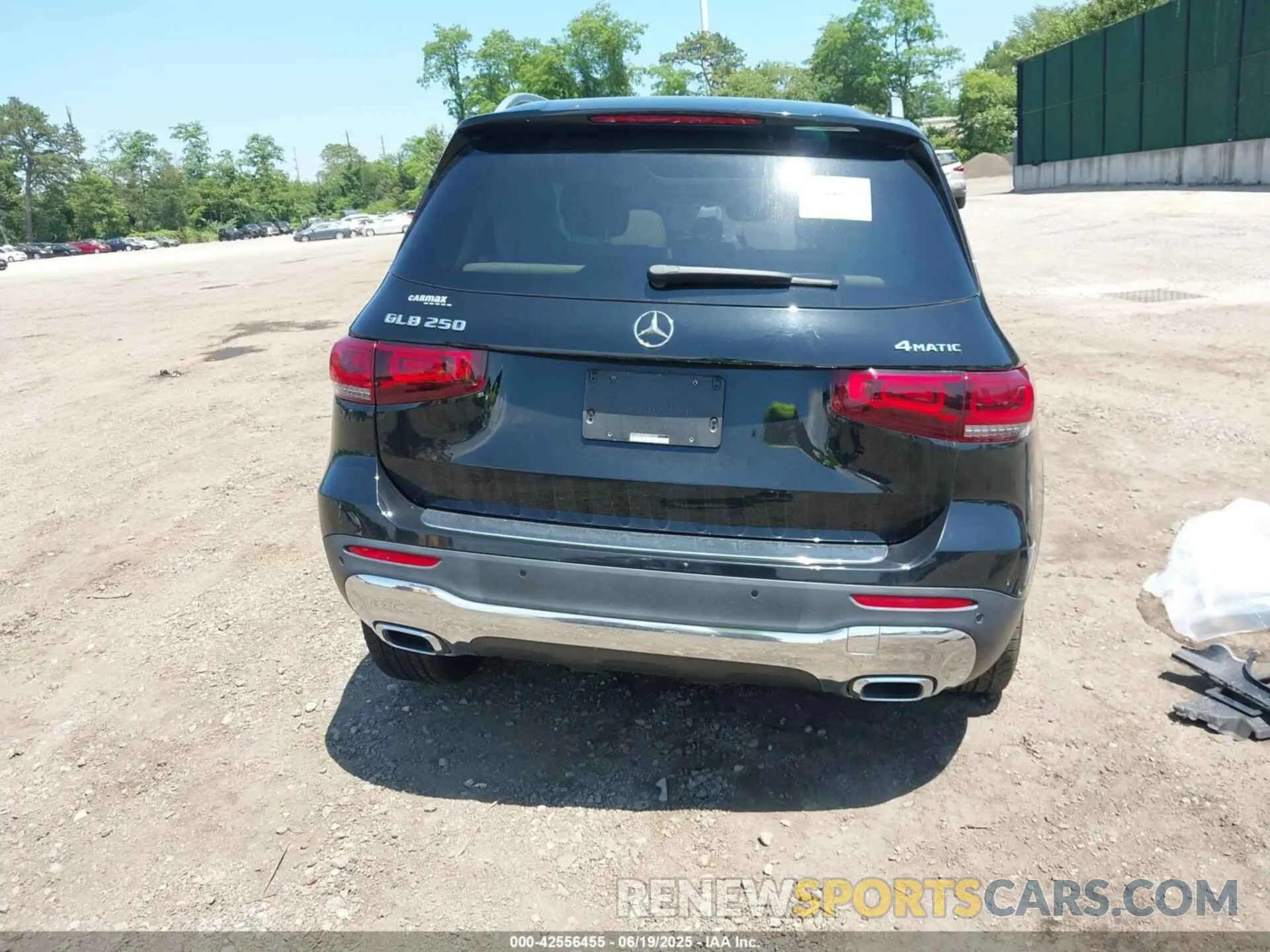 16 fotografías del automóvil dañado W1N4M4HB2NW247374 MERCEDES-BENZ GLB 250 2022