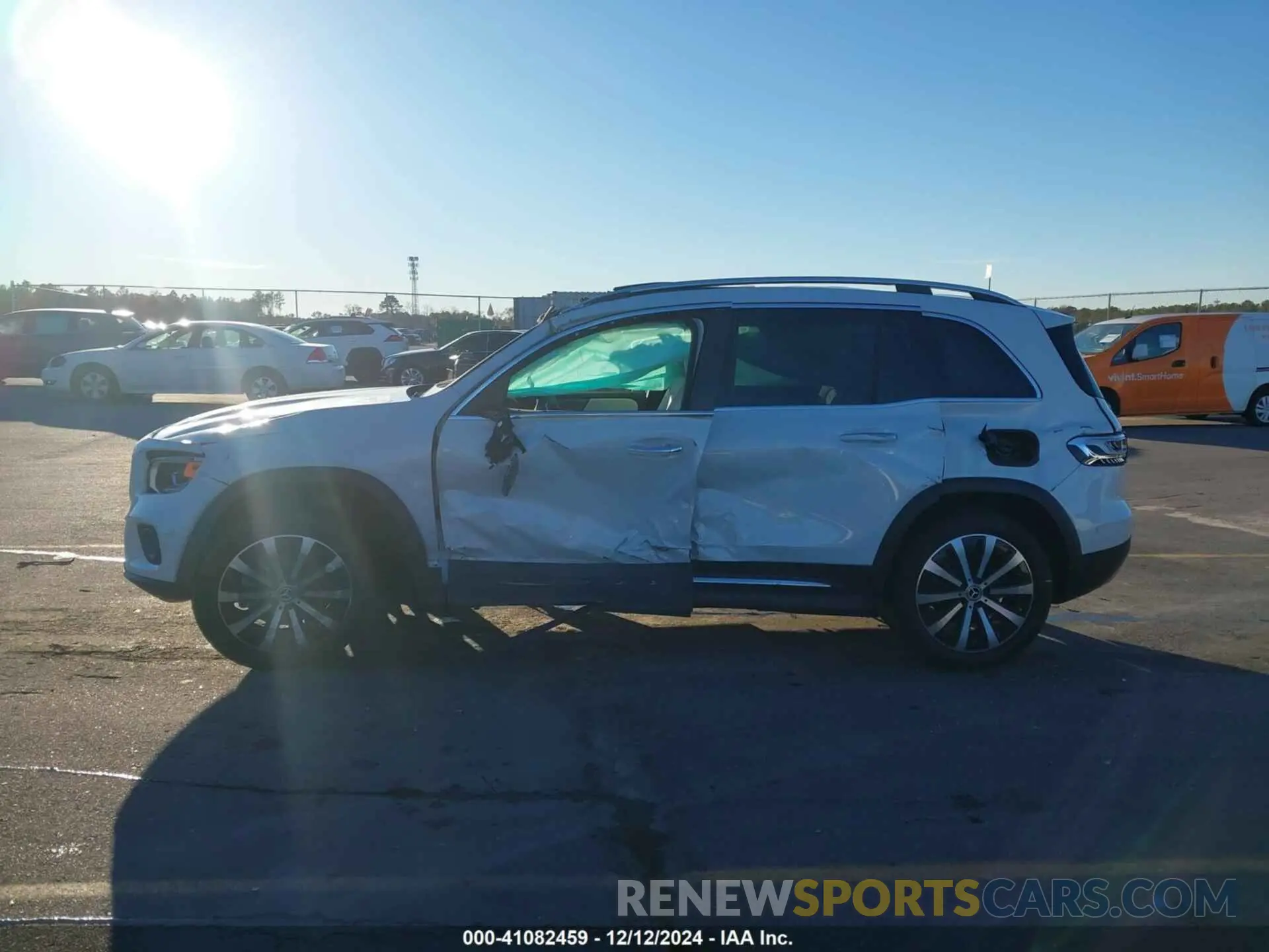 15 fotografías del automóvil dañado W1N4M4HB2NW248007 MERCEDES-BENZ GLB 250 2022