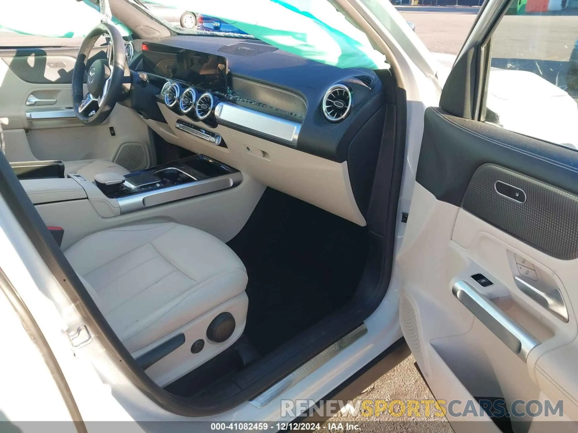 5 fotografías del automóvil dañado W1N4M4HB2NW248007 MERCEDES-BENZ GLB 250 2022
