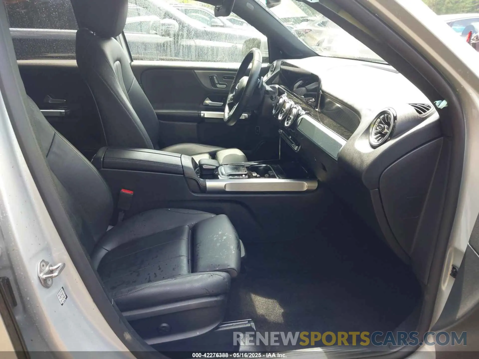 5 fotografías del automóvil dañado W1N4M4HB5NW171455 MERCEDES-BENZ GLB 250 2022