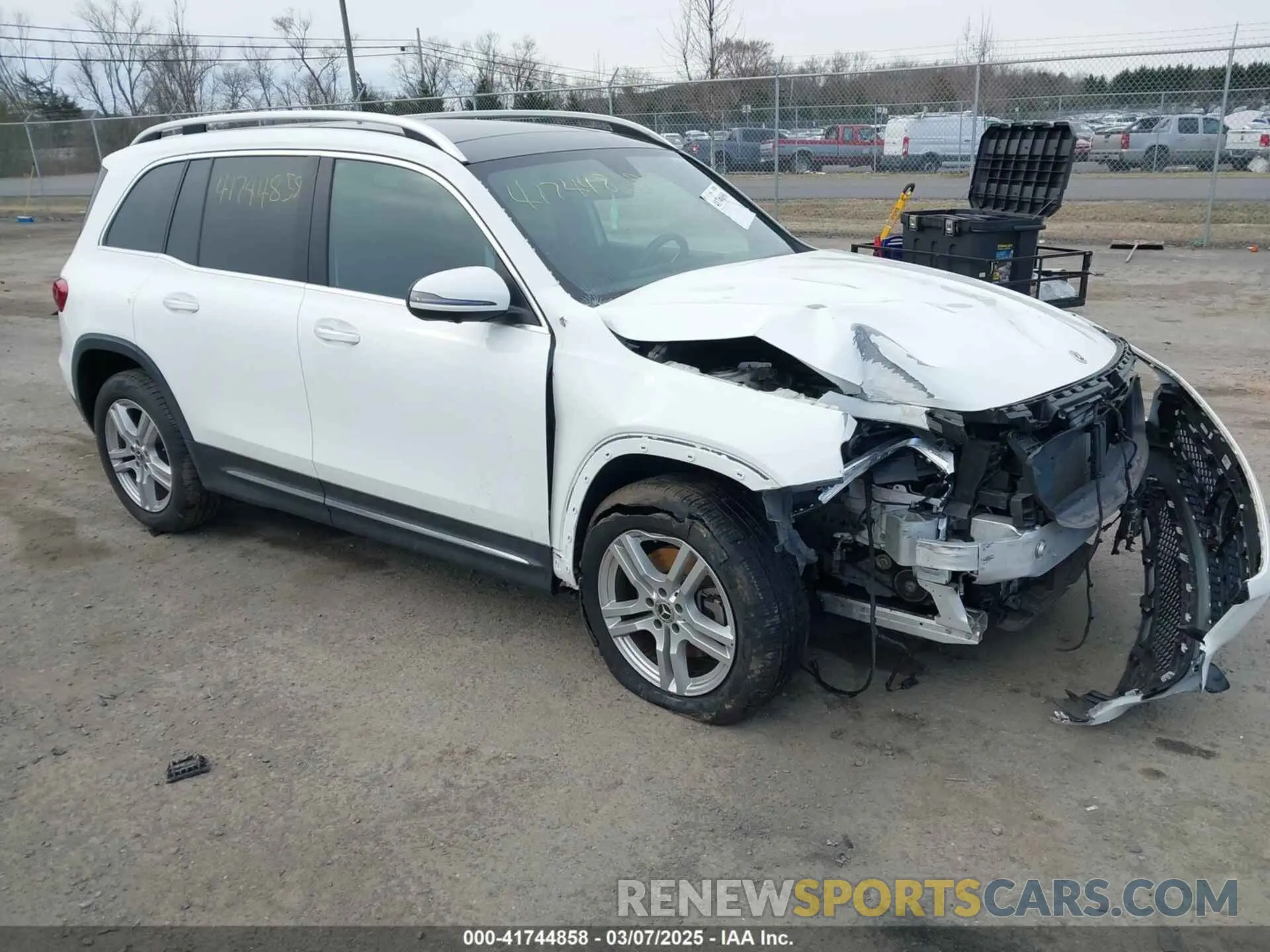 1 fotografías del automóvil dañado W1N4M4HB7NW173675 MERCEDES-BENZ GLB 250 2022