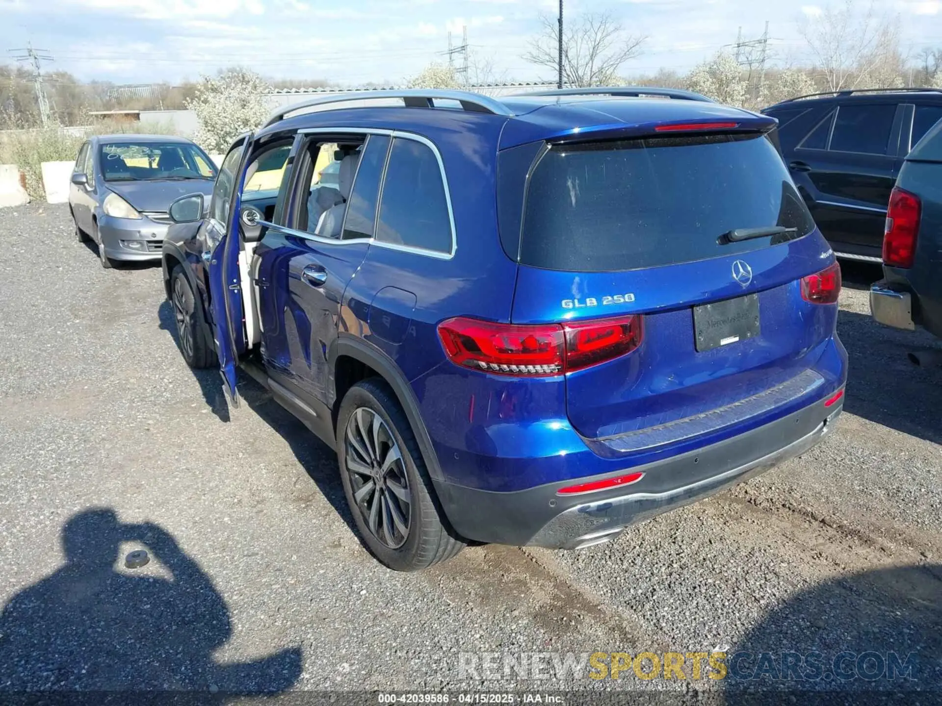 3 fotografías del automóvil dañado W1N4M4HB7NW231512 MERCEDES-BENZ GLB 250 2022