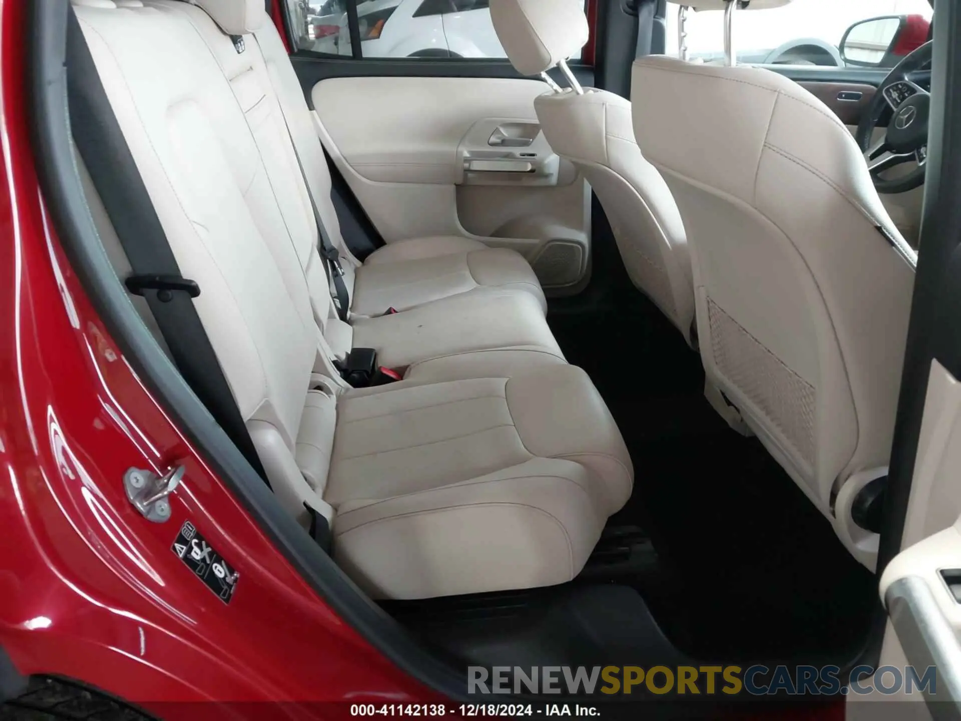 8 fotografías del automóvil dañado W1N4M4HB8NW182952 MERCEDES-BENZ GLB 250 2022