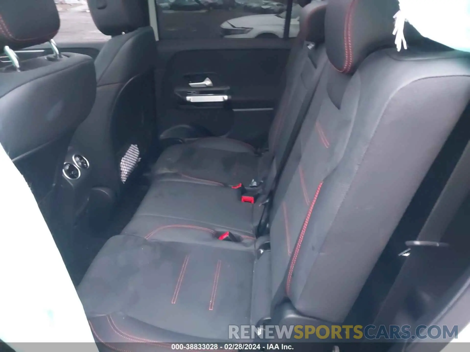 8 fotografías del automóvil dañado W1N4M4HB8NW201676 MERCEDES-BENZ GLB 250 2022
