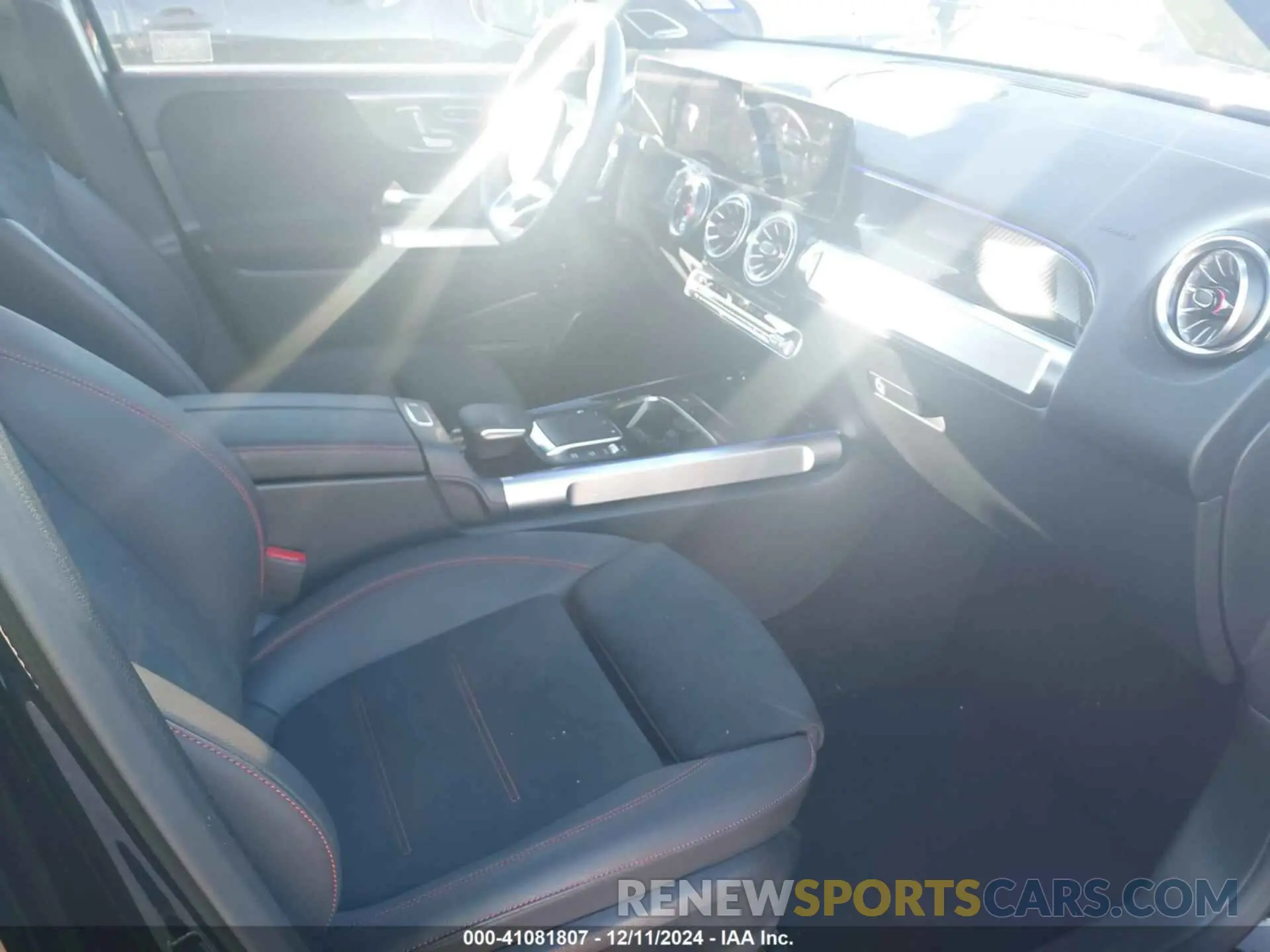 5 fotografías del automóvil dañado W1N4M4GB3PW329263 MERCEDES-BENZ GLB 250 2023