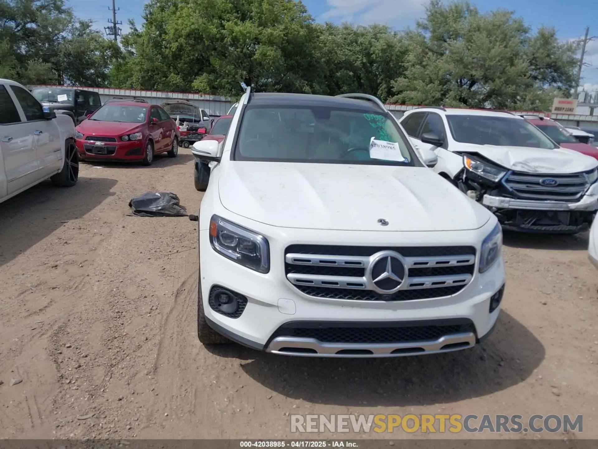 13 fotografías del automóvil dañado W1N4M4GB4PW298282 MERCEDES-BENZ GLB 250 2023