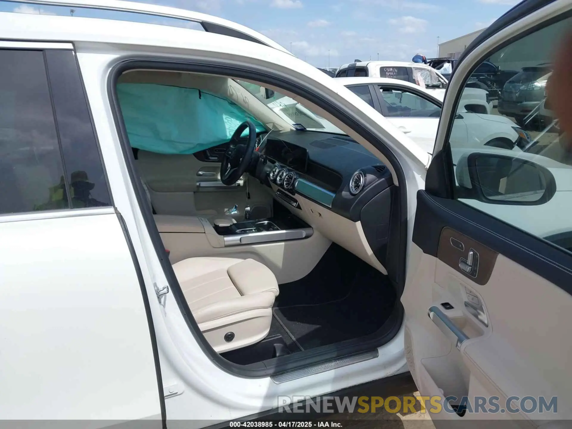 5 fotografías del automóvil dañado W1N4M4GB4PW298282 MERCEDES-BENZ GLB 250 2023